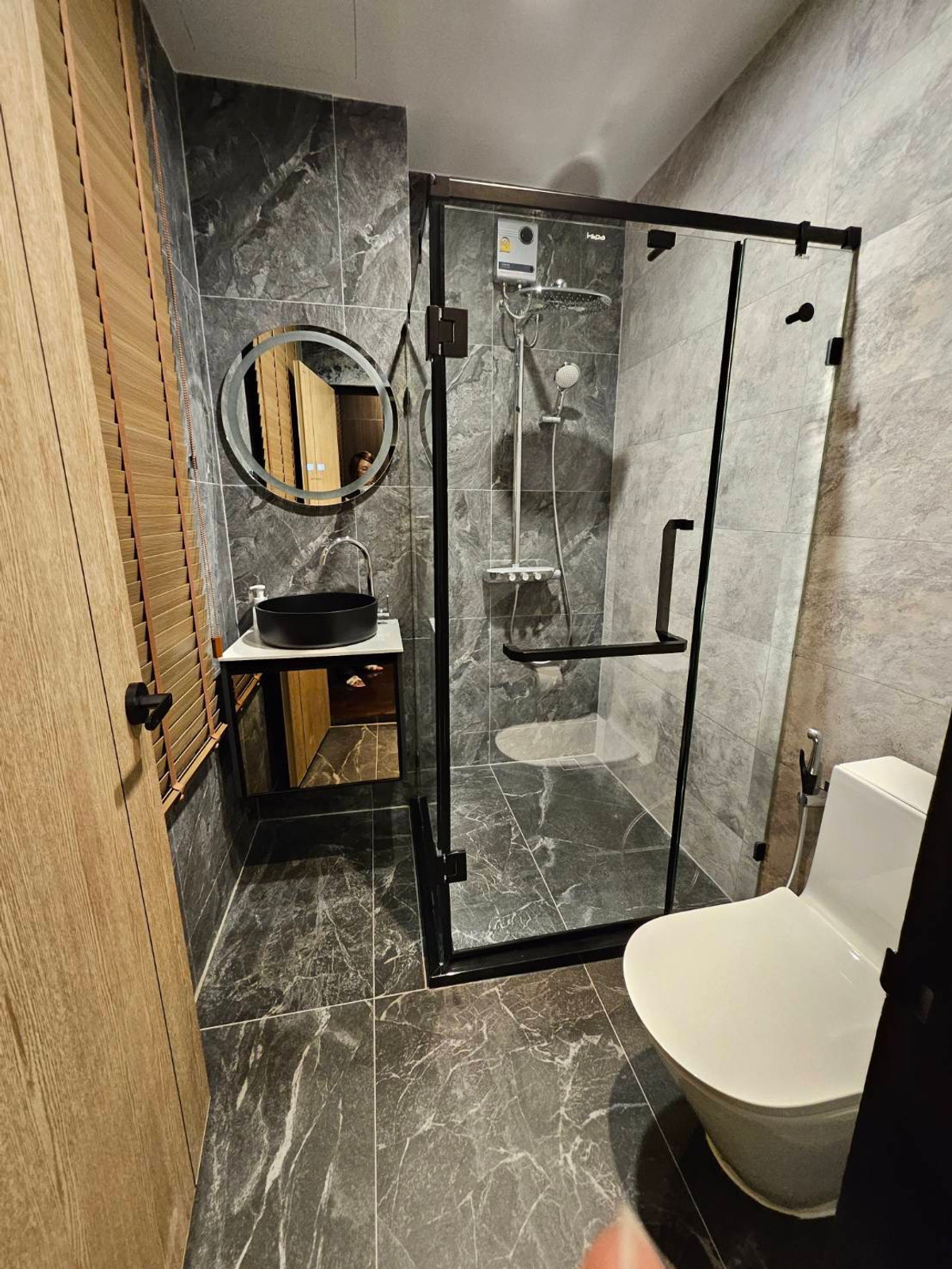 ขายบ้านสุขุมวิท อโศก ทองหล่อ : 🔥For Sale Renovated House in Thonglor! 4+1 Bedroom 370 sq.m fully Furnished Near Donki and BTS Thonglor Tel. 0863692224