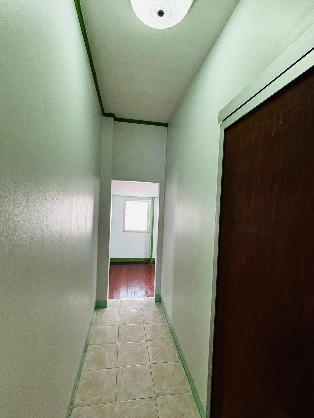 ให้เช่าบ้านโชคชัย4 ลาดพร้าว71 : ให้เช่าบ้านใกล้รถไฟฟ้า สถานีโชคชัย4 ใกล้โรงบาลเปาโล ถนนโชคชัย4 บ้านเดี่ยว2ชั้น หลังมุม 4นอน 2น้ำ 3ที่จอดรถ ตกแต่งครบพร้อมอยู่