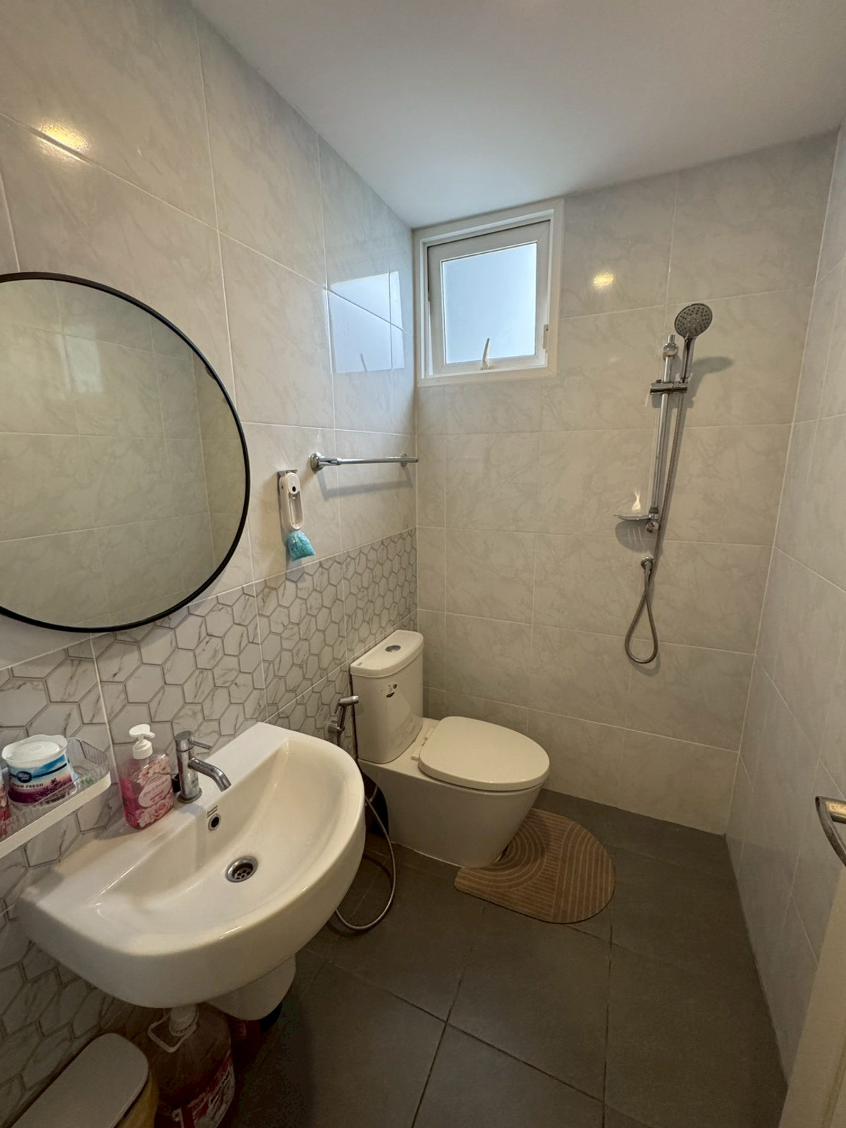 For RentNonthaburi, Bang Yai, Bangbuathong : 💕 Semi-detached house for rent, Q District Westgate project 💕 Beautiful house, ready to move in, complete with functions, suitable for both living and making a home office.