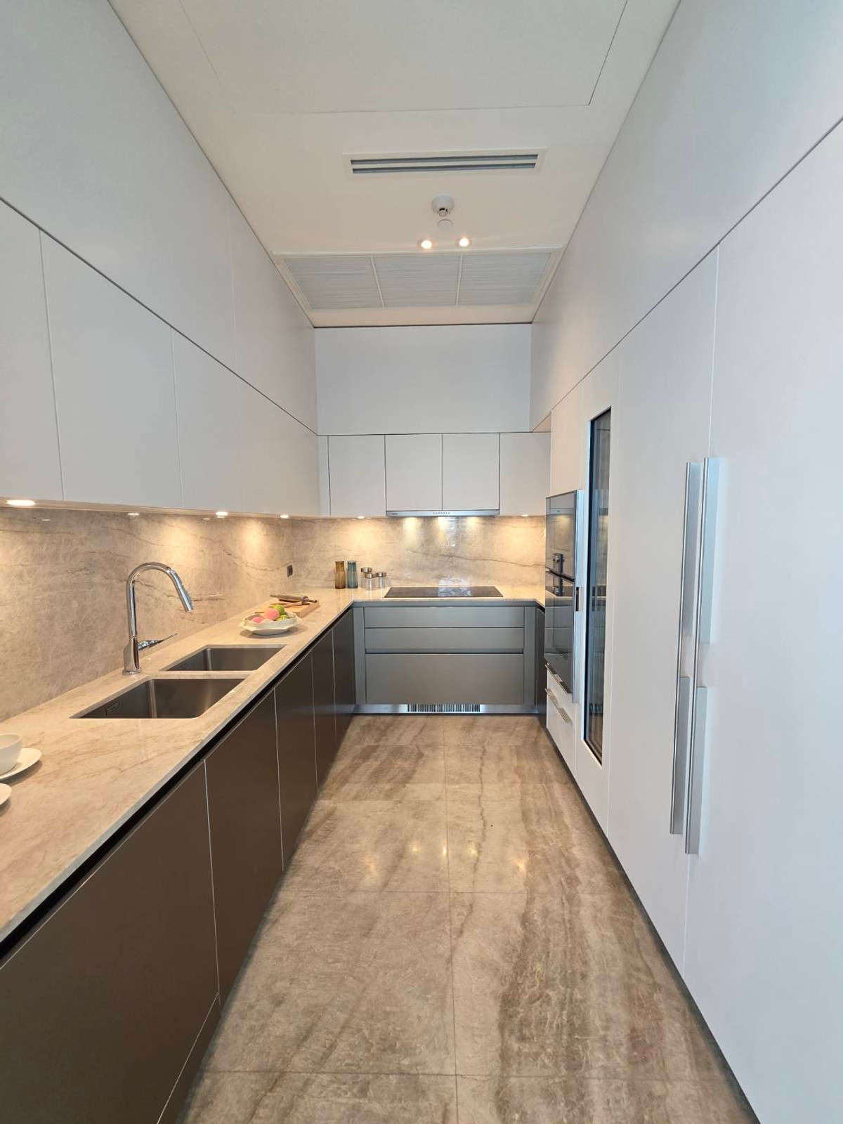 For SaleCondoWitthayu, Chidlom, Langsuan, Ploenchit : Scope Langsuan: 2bed 2.5bath 161.65sqm. 105,000,000 Brandnew, Fully Furnished, Embassy view Am: 0656199198