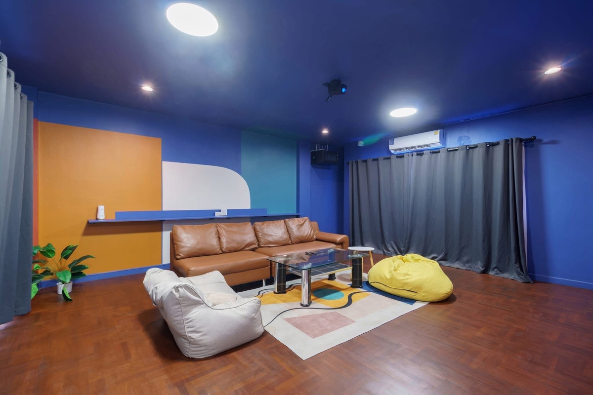 For RentTownhomeSukhumvit, Asoke, Thonglor : Luxury townhome for rent, Thonglor Soi 25 | 5 floors + private rooftop | Fully Furnished near The Commons Thonglor