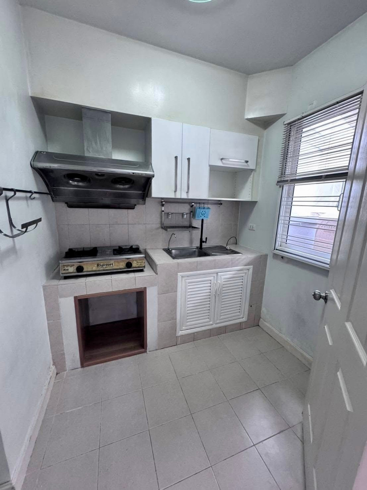 For SaleTownhomePattanakan, Srinakarin : Baan Klang Muang S-Sense Srinakarin / 3 bedrooms (for sale), Baan Klang Muang S-Sense Srinakarin /3 Bedrooms (FOR SALE) GNG055