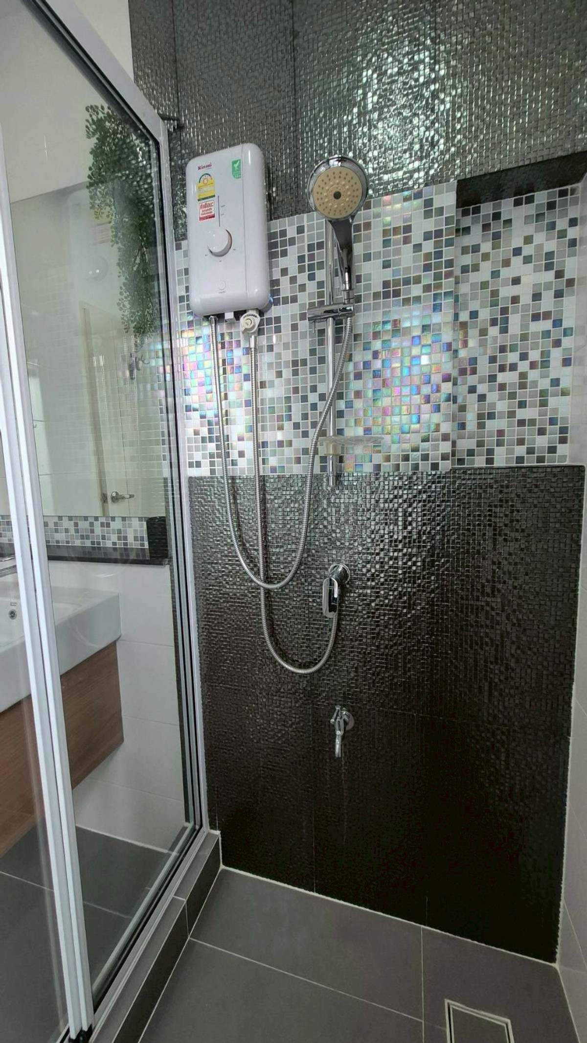 For SaleTownhomeRathburana, Suksawat : Urgent sale, 3-story townhome, decorated and ready to move in. village in the middle of the city Sathorn-Suksawat (AP Project) Soi Suksawat 39