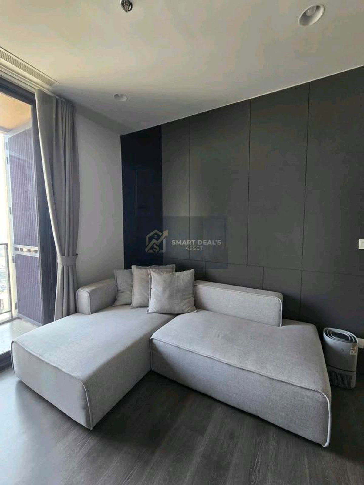 ขายคอนโดสุขุมวิท อโศก ทองหล่อ : 🔥 หลุดขายด่วน! 2 นอน 2 น้ำ  ตร.ม. 
@ Oka Haus สุขุมวิท 36 
​ราคาดีที่สุดในโครงการสำหรับห้อง 2 Bed! เพียง 6,900,000 บาท