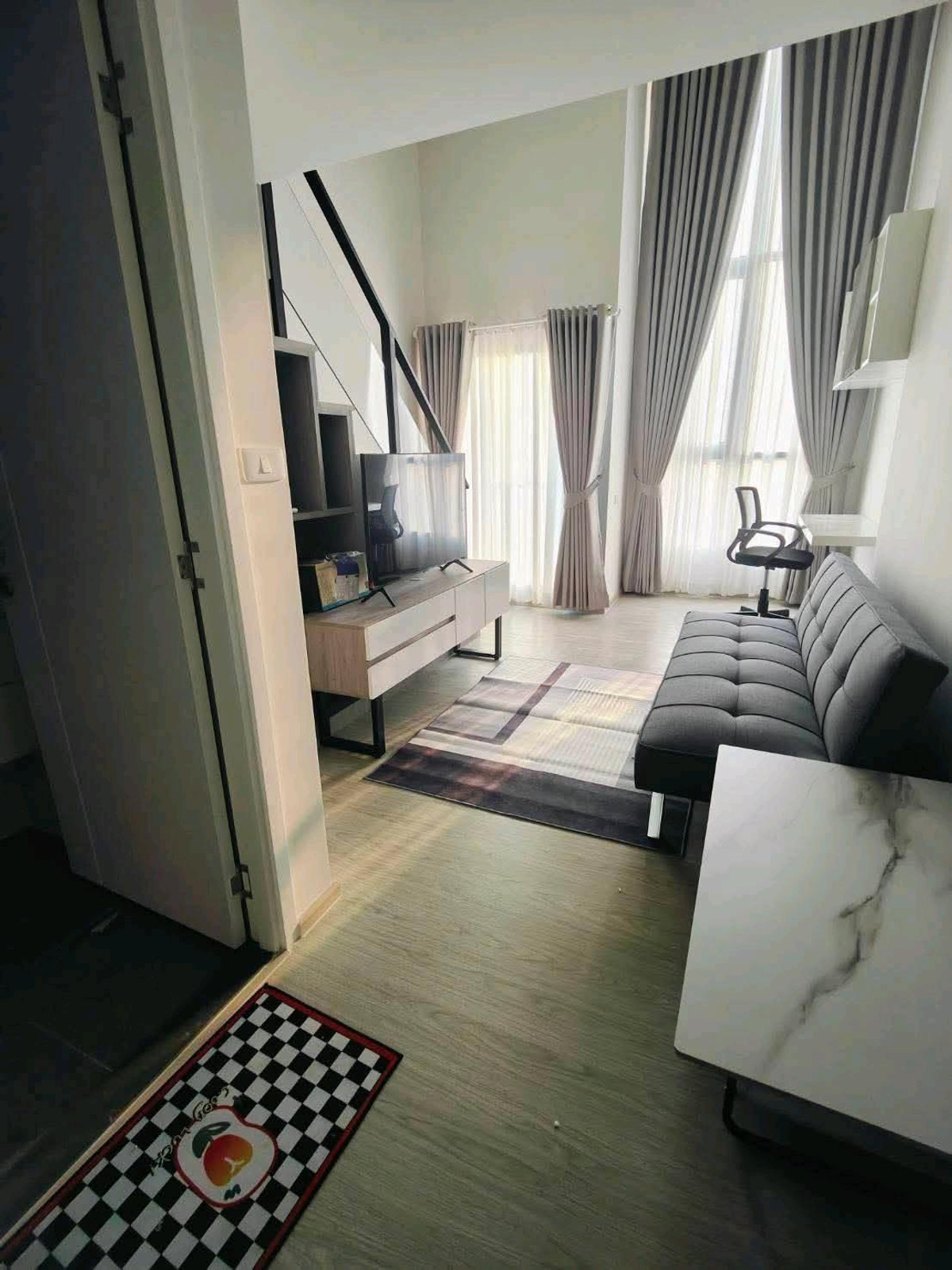 ให้เช่าคอนโดเสรีไทย-นิด้า : Condo Origin Plug & Play ramkhamhaeng  tipple station 32 sq.m. Duplex 