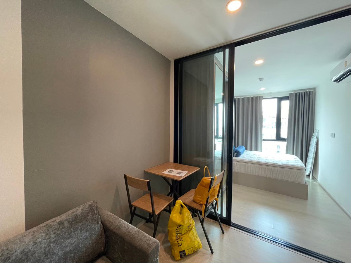 For RentCondoVipawadee, Don Mueang, Lak Si : Knightsbridge Phahonyothin - Interchange, 1 bedroom, 1 bathroom, size 35 sq m, Building B, 8th floor, rental price 14000 baht per month.