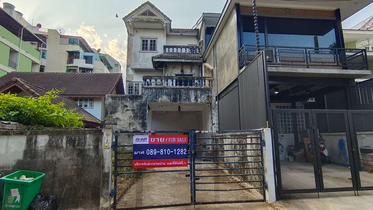 ขายทาวน์โฮมเกษตรศาสตร์ รัชโยธิน : ขายถูกทาวน์โฮมใกล้สถานีรถไฟฟ้ามัยลาภ