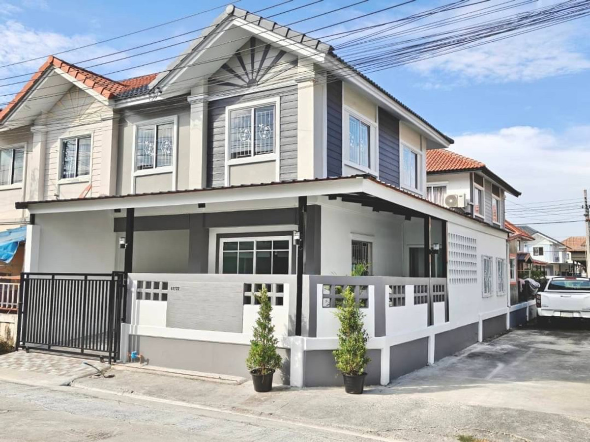 ขายทาวน์โฮมนนทบุรี บางใหญ่ บางบัวทอง : ขายทาวน์เฮ้าส์พฤกษา 33 วัดลาดปลาดุก หลังมุม 22 ตร.ว. แต่งใหม่พร้อมเฟอร์ฯ ฟรีโอน