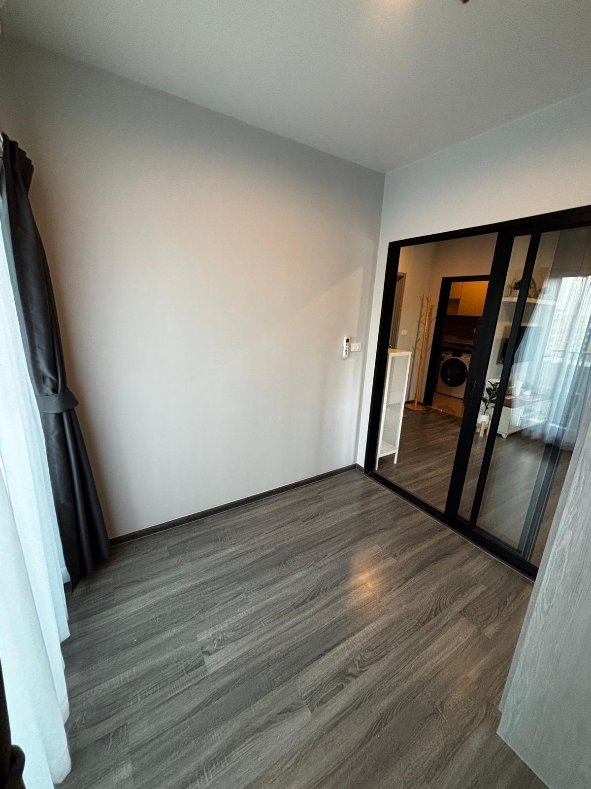 ให้เช่าคอนโดเสรีไทย-นิด้า : IDEO Ramkamheang - Lamsali - 1 bedroom plus 40 ตร.ม. ให้เช่าเพียง 22,000 บาท/เดือน