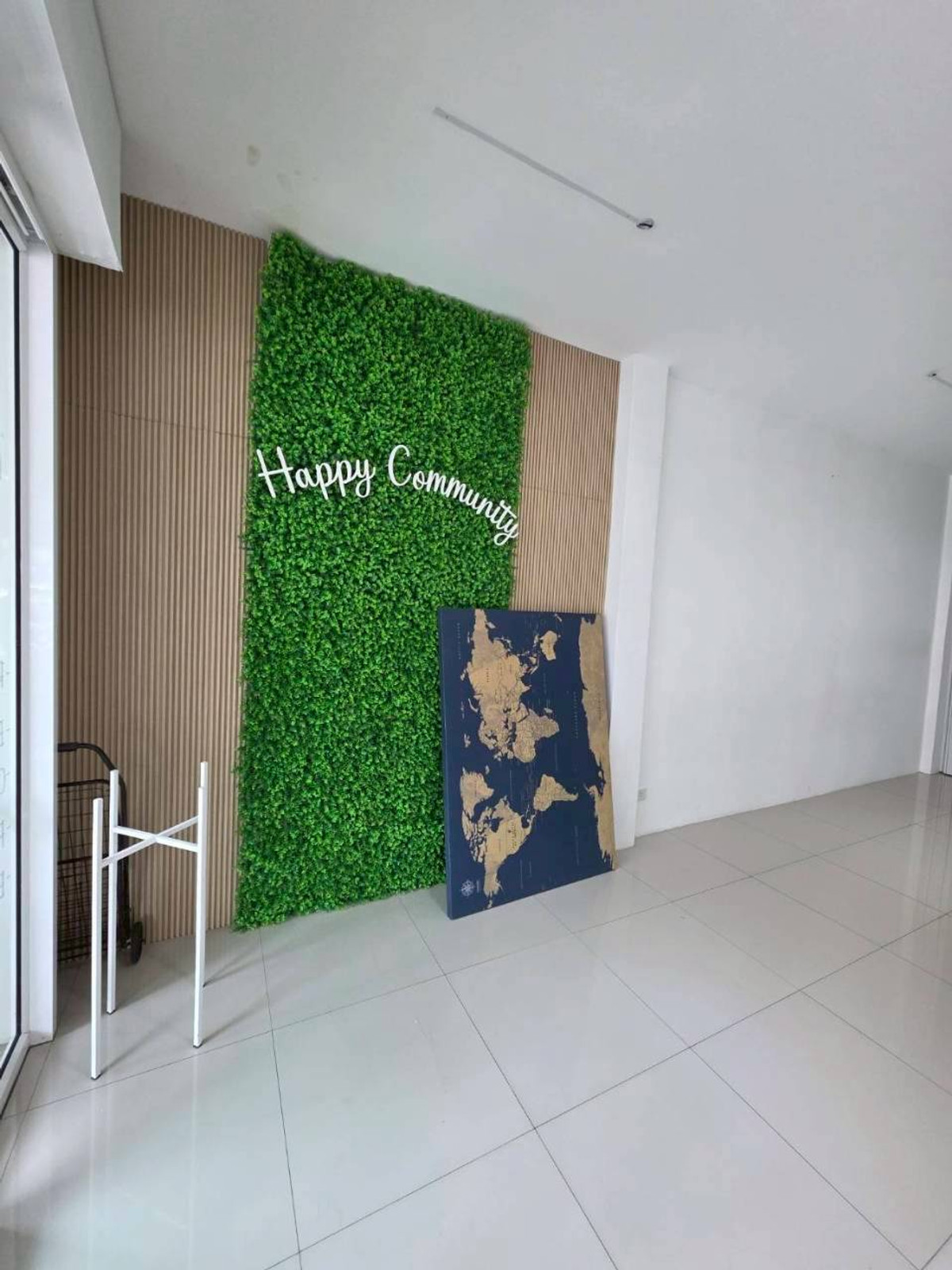 For RentShop HouseKaset Nawamin,Ladplakao : 4-story shophouse for rent on Sukonthasawat Road, good location, near Satri Wittaya 2 School.