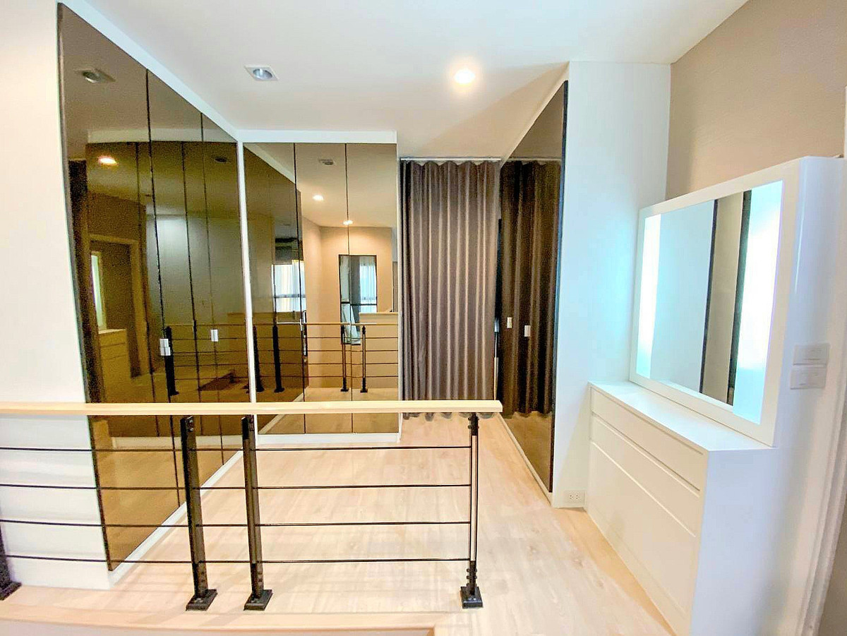 ขายทาวน์โฮมพัฒนาการ ศรีนครินทร์ : ขายทาวน์โฮม อาร์เด้น พัฒนาการ ซอยพัฒนาการ 20 ขนาด 22 ตร.ว พื้นที่ใช้สอย 185 ตร.ม. 3 ห้องนอน 4 ห้องน้ำ ใกล้ทองหล่อ เอกมัย ราคา 10,900,000 บาท