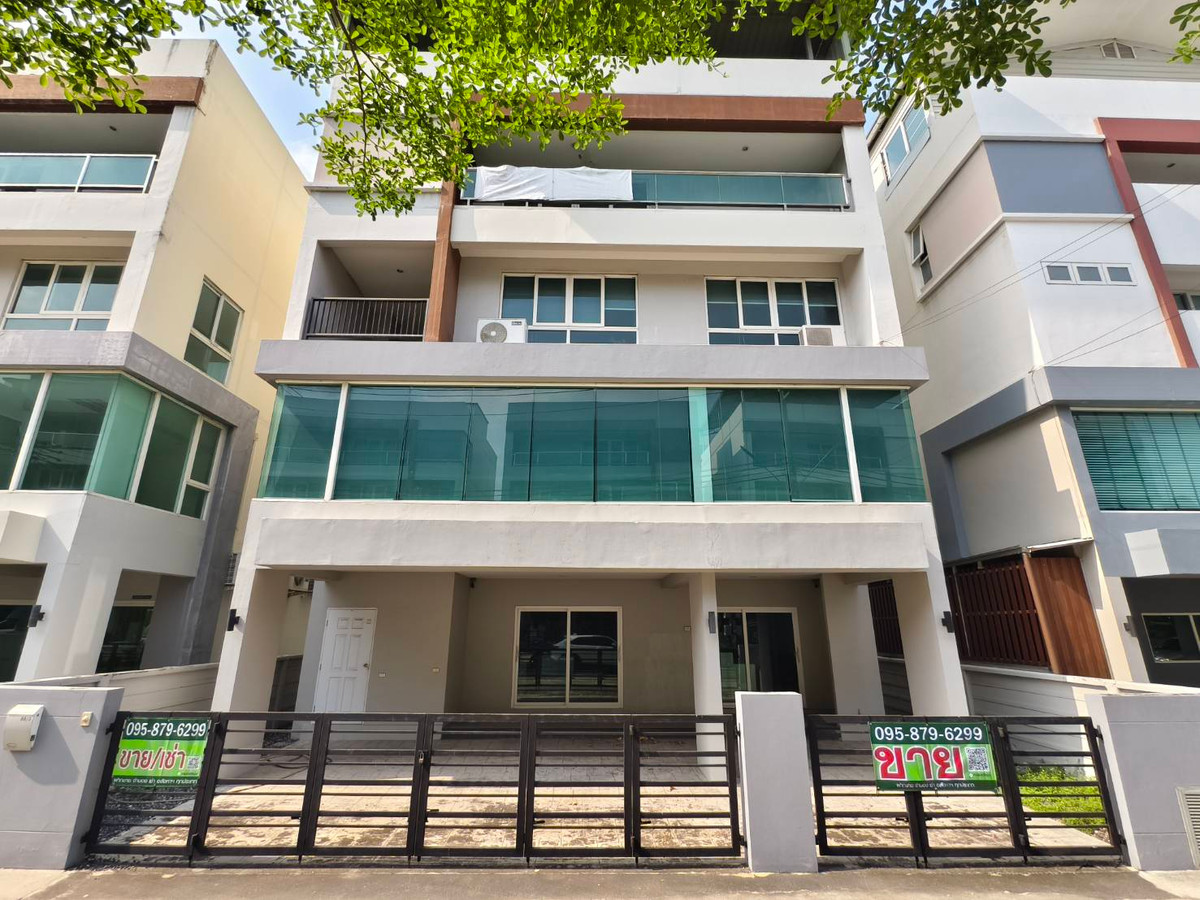 Home OfficeLadkrabang, Suwannaphum Airport : For sale/rent 4-story home office next to The Terminal Suvarnabhumi project, has a built-in elevator, near Suvarnabhumi Airport.