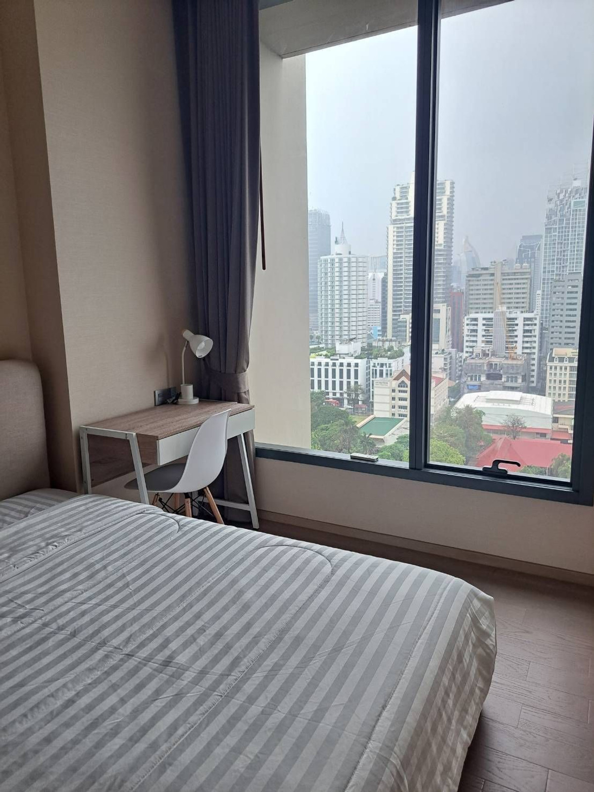 For RentCondoSukhumvit, Asoke, Thonglor : Condo, 16th floor, good location, fully furnished, beautifully decorated, for rent in Sukhumvit-Asoke area. Near GMM Grammy Place, only 120 meters.