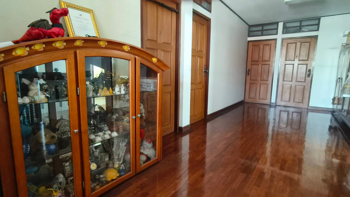 ขายบ้านพัฒนาการ ศรีนครินทร์ : ขายด่วน บ้านเดี่ยวแปลงใหญ่ 200 ตร.ว. พัฒนาการ 13 - ทำเลใกล้ทองหล่อ