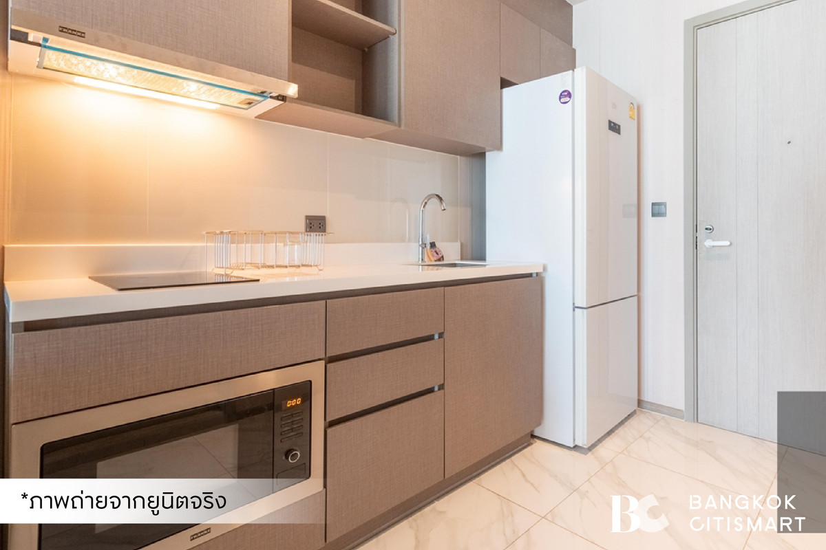 ให้เช่าคอนโดสุขุมวิท อโศก ทองหล่อ : 🔥 พร้อมเข้าอยู่ RHYTHM Ekkamai (Studio 31 sq.m.) ห้องทิศใต้ ชั้นสูงไม่มีตึกบัง สนใจ : 095-370-1451 (Kate)