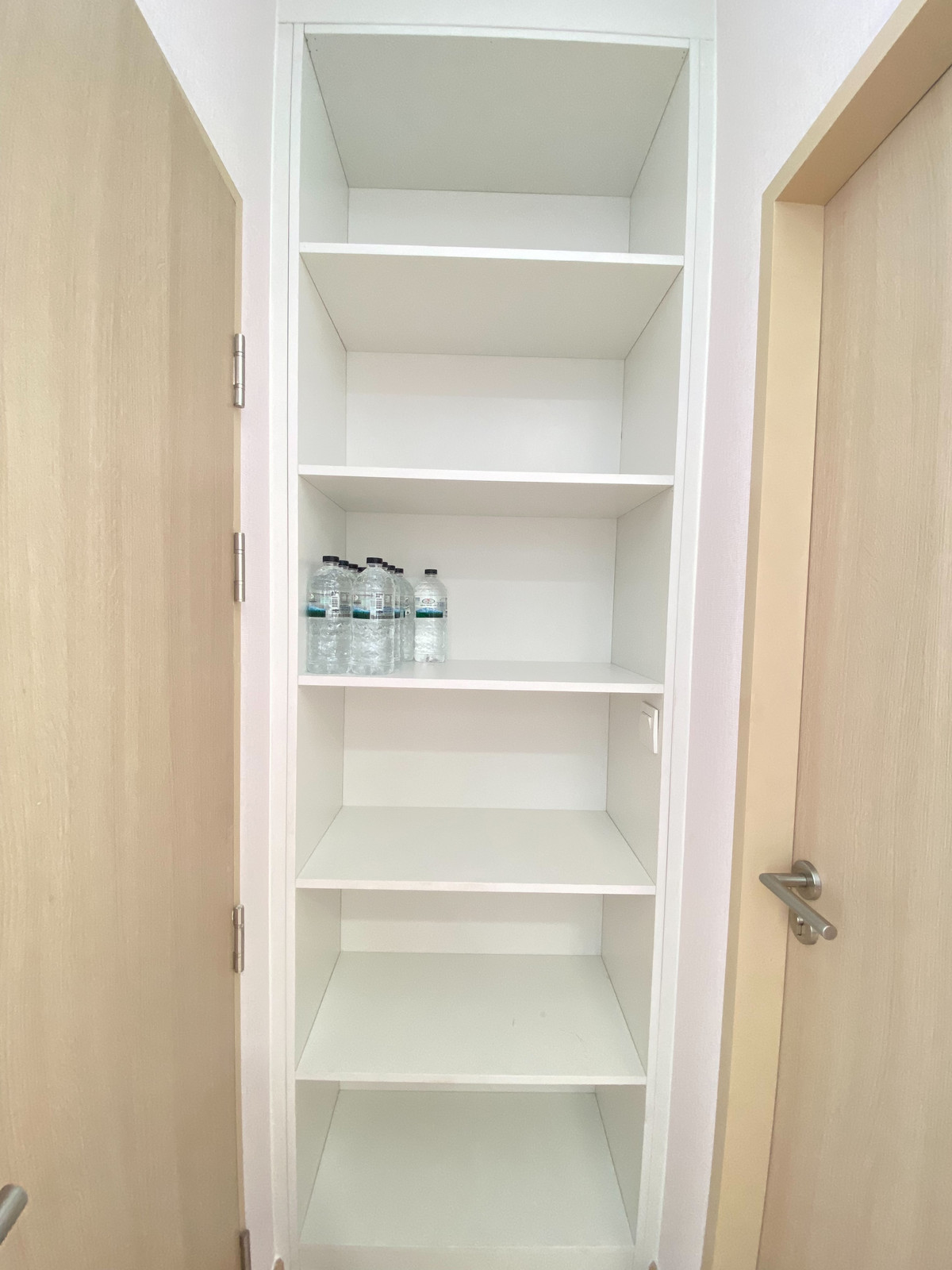 For RentCondoOnnut, Udomsuk : Modern Urban Escape with Stunning Bangkok Skyline Views - Skyline Avenue Sukumvit 64