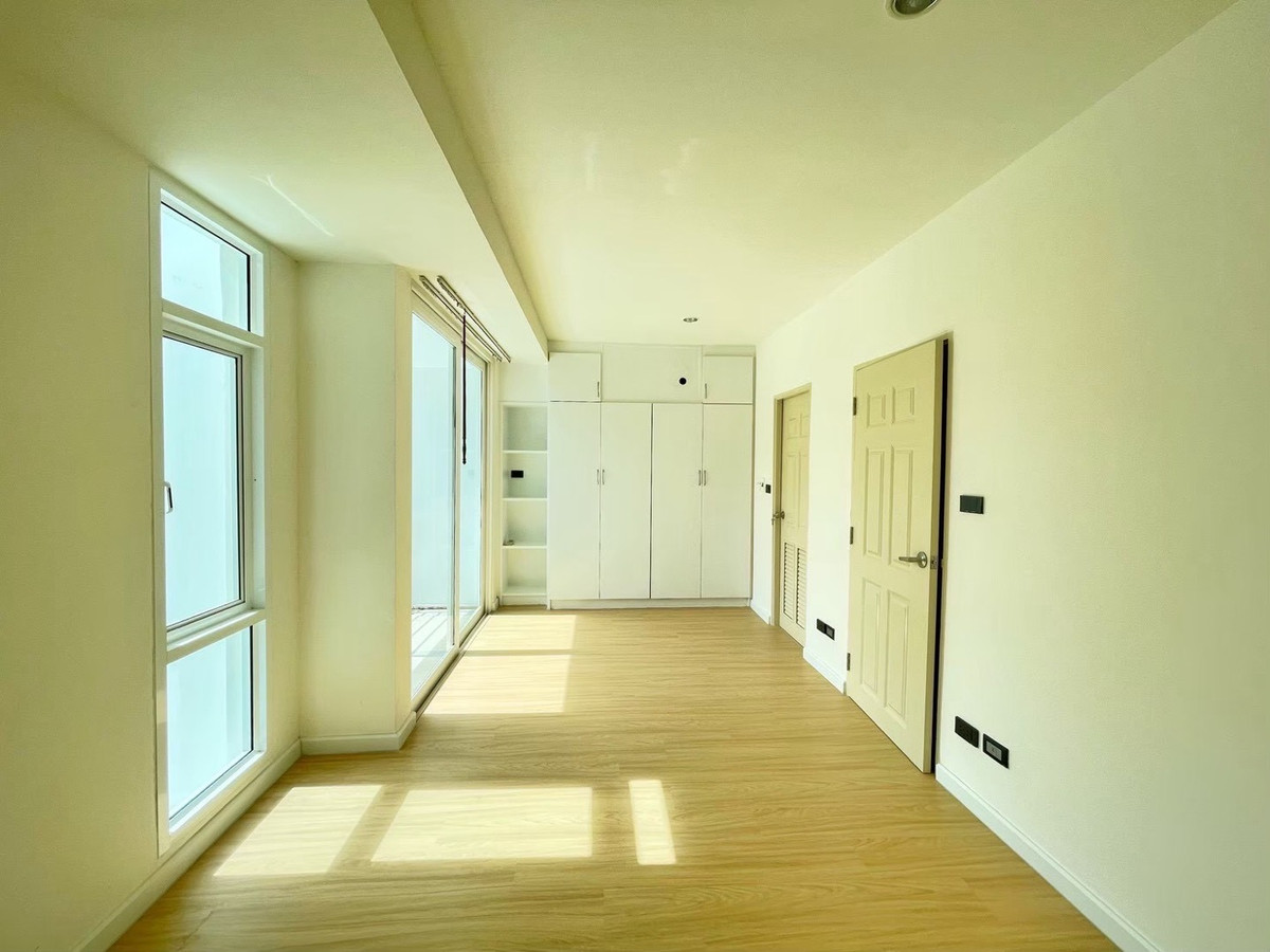 ให้เช่าทาวน์โฮมวิภาวดี ดอนเมือง หลักสี่ : Ⓜ️ให้เช่าทาวโฮมส์ 2 ชั้น มบ.เมอร์ริทแกรนด์ 2   ถ.เทิดราชัน 1  ใกล้ดอนเมือง