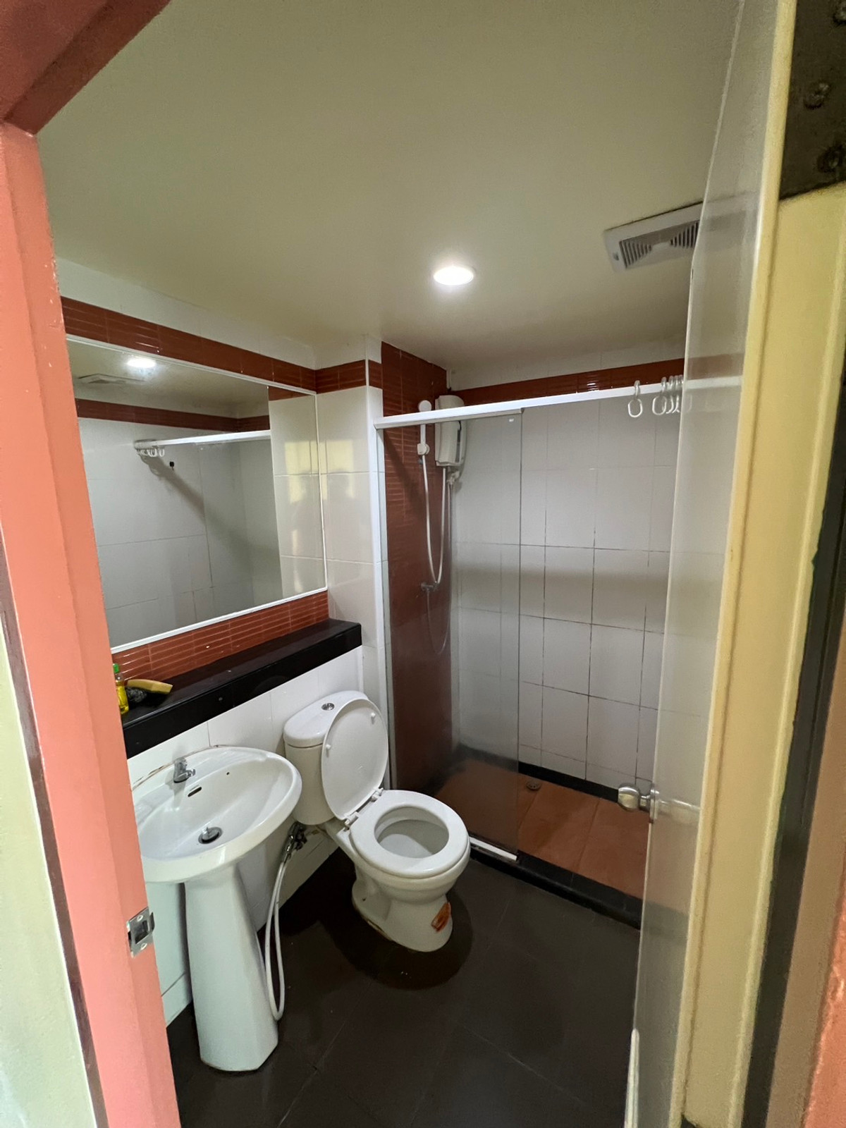 For RentCondoBangna, Bearing, Lasalle : Near BTS Bangna, expressway, near Bitec Bangna