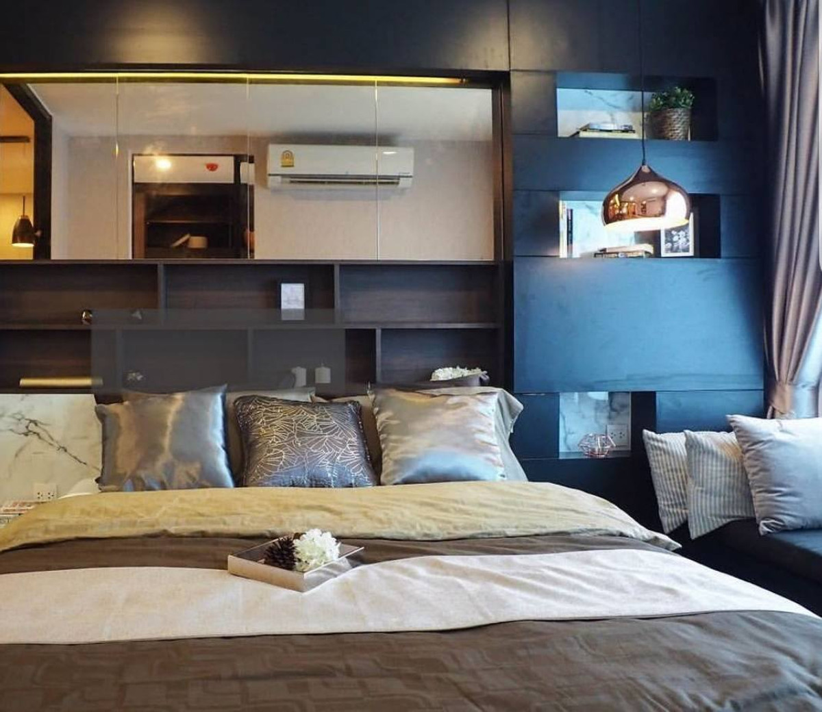 ขายคอนโดพระราม 9 เพชรบุรีตัดใหม่ RCA :  ขาย/SALE : Life Asoke (ไลฟ์ อโศก) - 1 ห้องนอน LC154