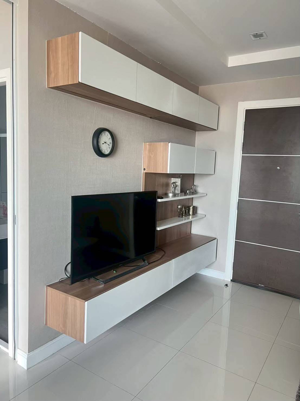 For RentCondoSamut Prakan,Samrong : 💥CP-10515💥The Metropolis Samrong Interchange👉Line : @rentbkk