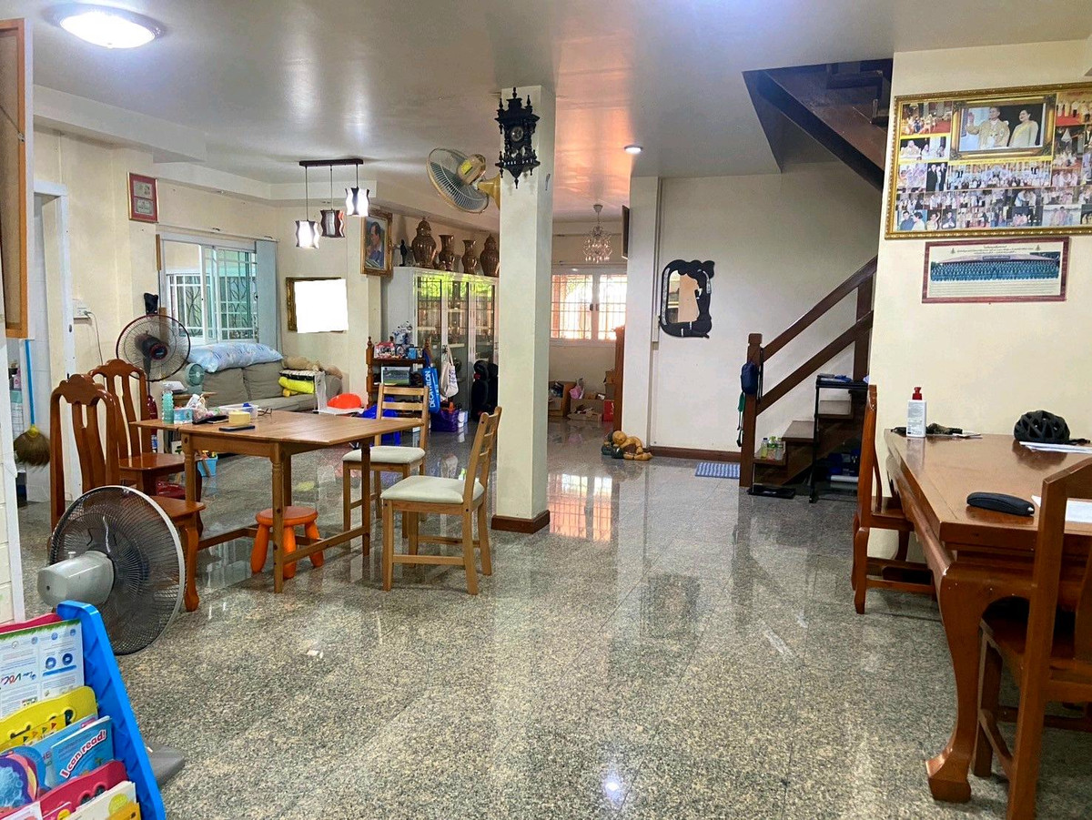 ขายบ้านนนทบุรี บางใหญ่ บางบัวทอง : บ้านเดี่ยว 2 ชั้น 🏡 หมู่บ้านพลอยมณี บัวทองเคหะ — 4 นอน 3 จอด หน้าบ้านไม่ติดใคร วิวสวนทะเลสาบ