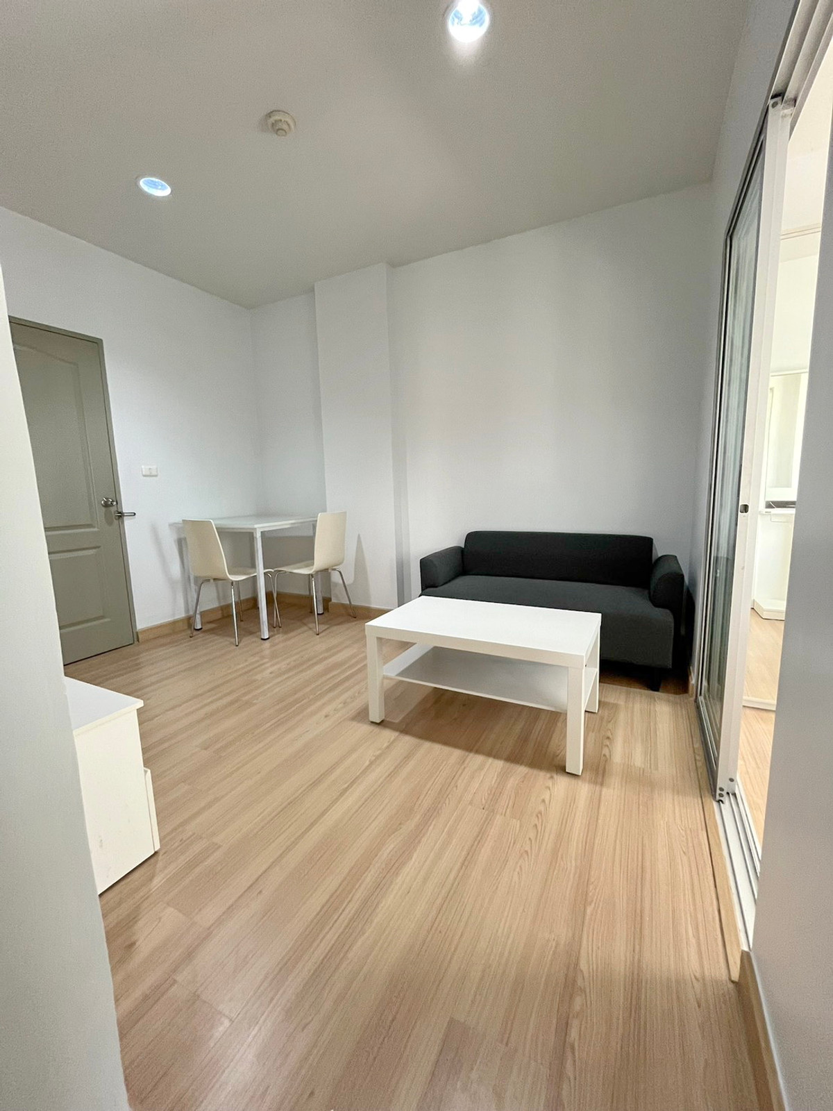 ให้เช่าคอนโดแจ้งวัฒนะ เมืองทอง : ให้เช่า The Kith ติวานนทร์  ใกล้ : รถไฟฟ้า MRT ส่วนต่อขยาย (สวยสีชมพู สถานีปากเกร็ด)