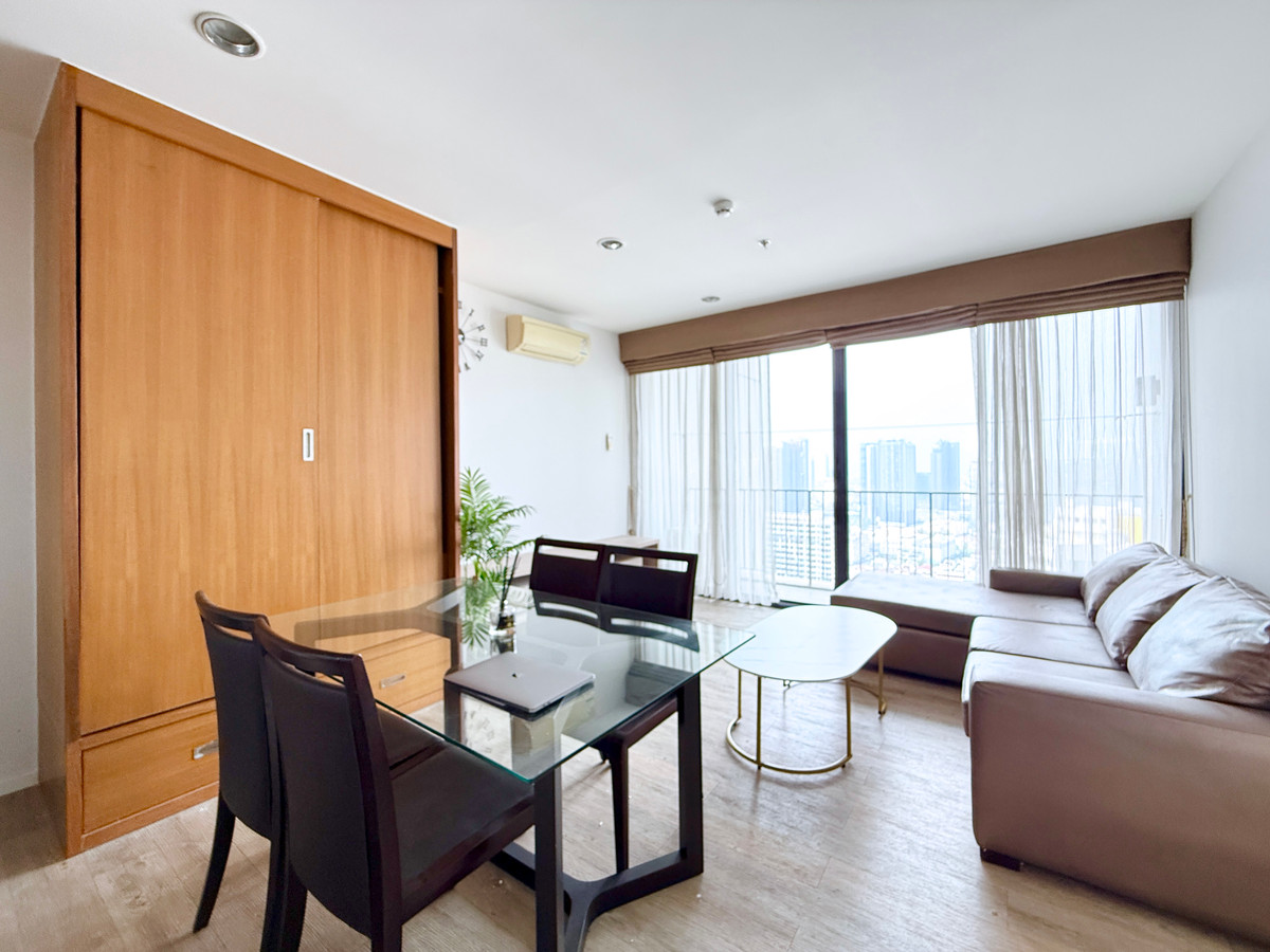 For SaleCondoLadprao, Central Ladprao : For sale📌 The issara Ladprao 1 bed 1 bath 52 Sq.m 5,290,000 baht Call 092-2462653 Donut