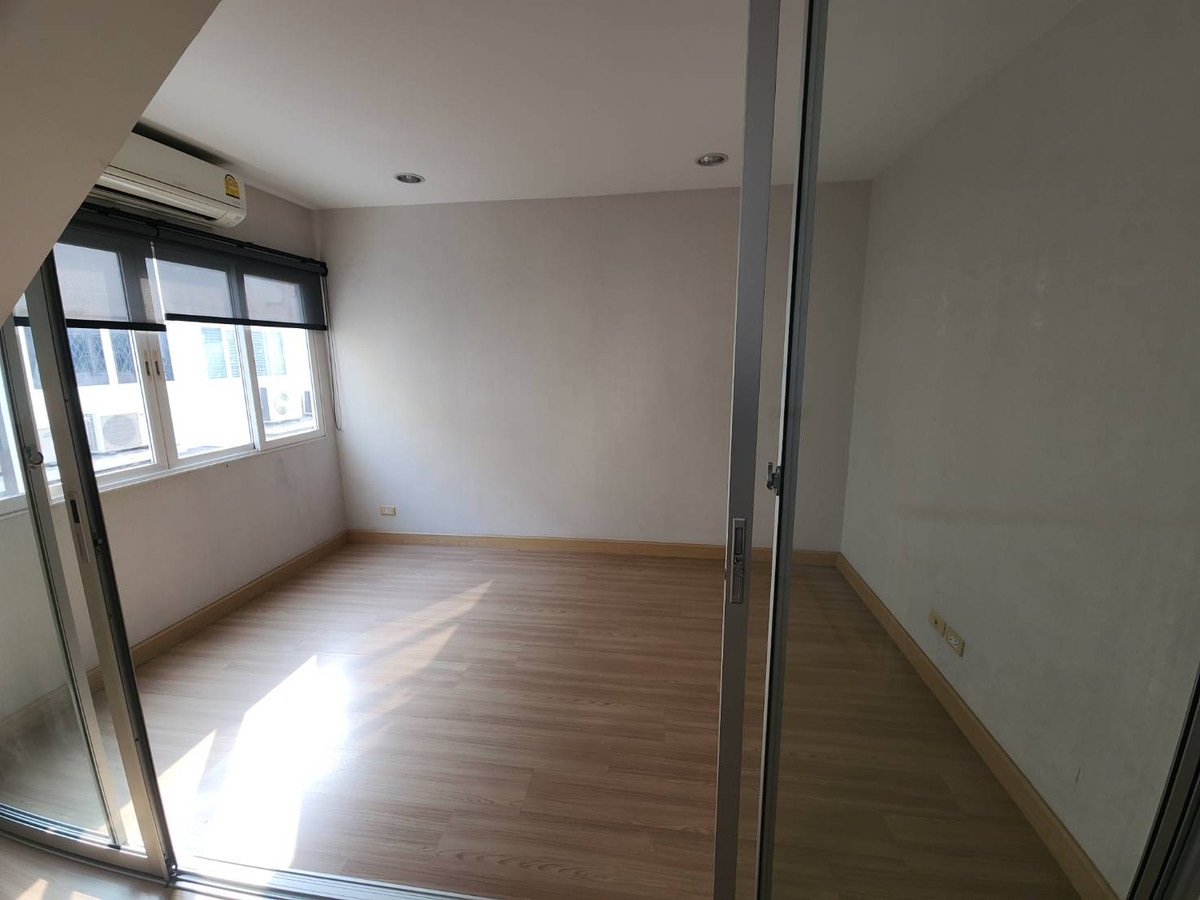 ให้เช่าทาวน์โฮมนวมินทร์ รามอินทรา : ให้เช่าทาวน์โฮม กรีนิช รามอินทรา ใกล้ สวนสยามอะเมซิ่งพาร์ค เพียง 5 นาที