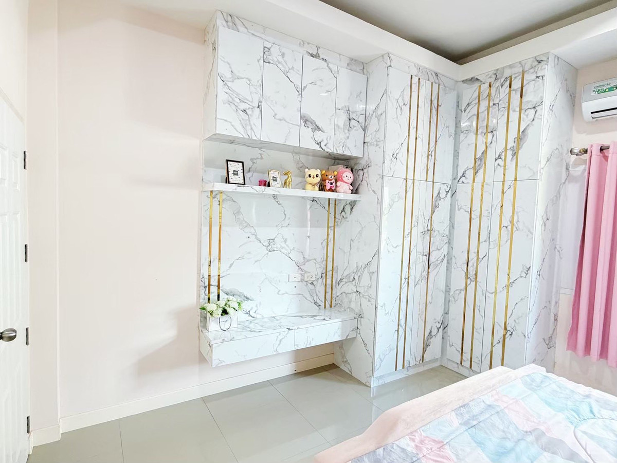 For SaleHousePattaya, Bangsaen, Chonburi : Rawiphon Village Rom Sai Nong Pla Lai / 3 Bedrooms (FOR SALE) BEWN144