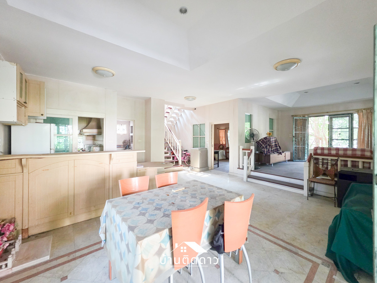 ขายบ้านราษฎร์บูรณะ สุขสวัสดิ์ : ขายตามสภาพแต่ศักยภาพล้น! บ้านเดี่ยวมัณฑนา 4 นอน 3 น้ำ พื้นที่เยอะสะใจ ใกล้สโมสรส่วนกลาง แถมทำเลยังใกล้พระราม3 เพียง 15 นาที