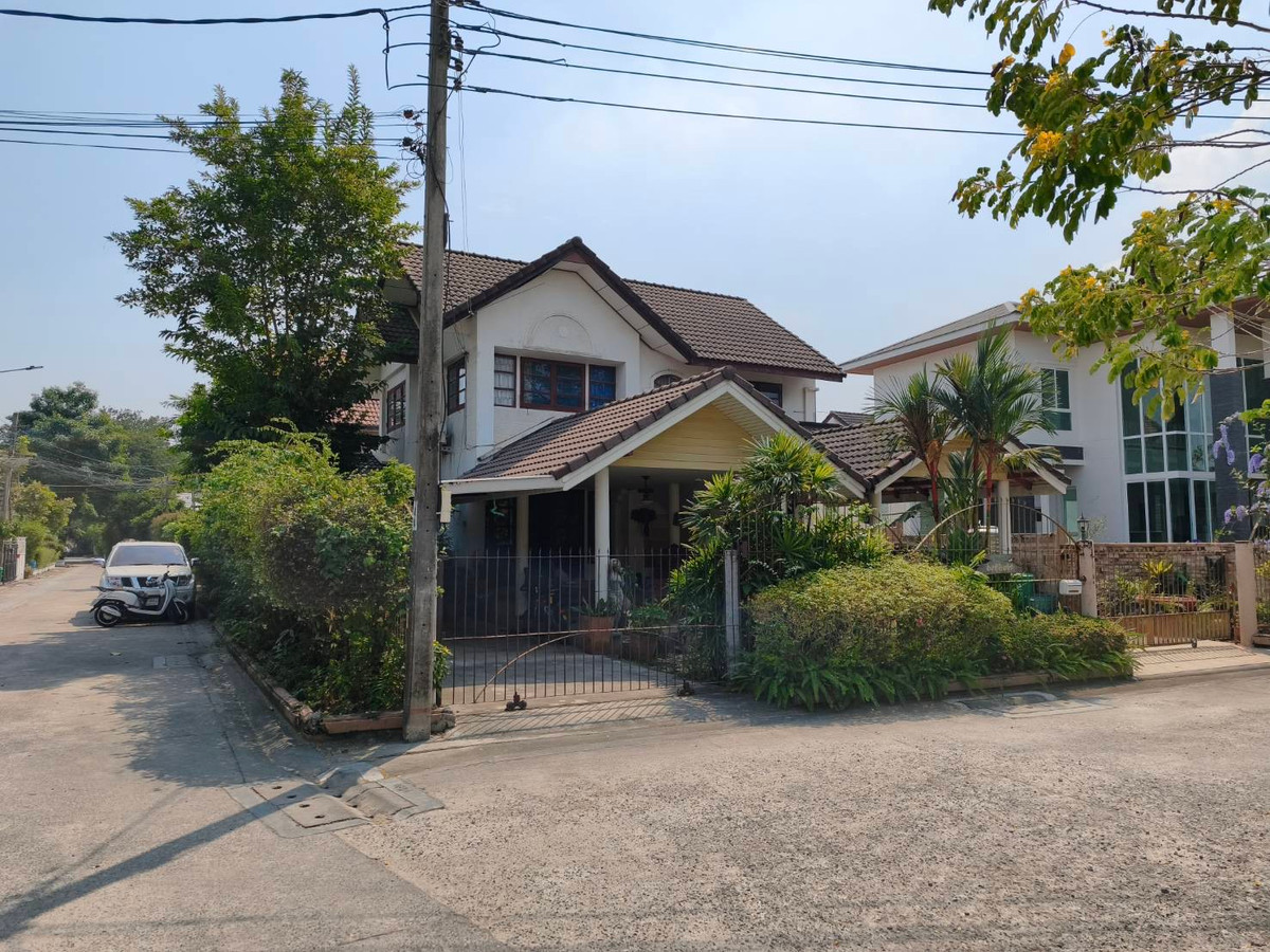 ขายบ้านแจ้งวัฒนะ เมืองทอง : ขายบ้านเดี่ยวหลังมุม หมู่บ้านชวนชื่นบางเขน (แจ้งวัฒนะซอย14)