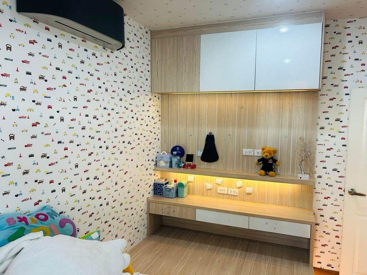 For RentThaphra, Talat Phlu, Wutthakat : Semi-detached house for rent, Golden Neo Sathorn Project, Kanlapaphruek Road.