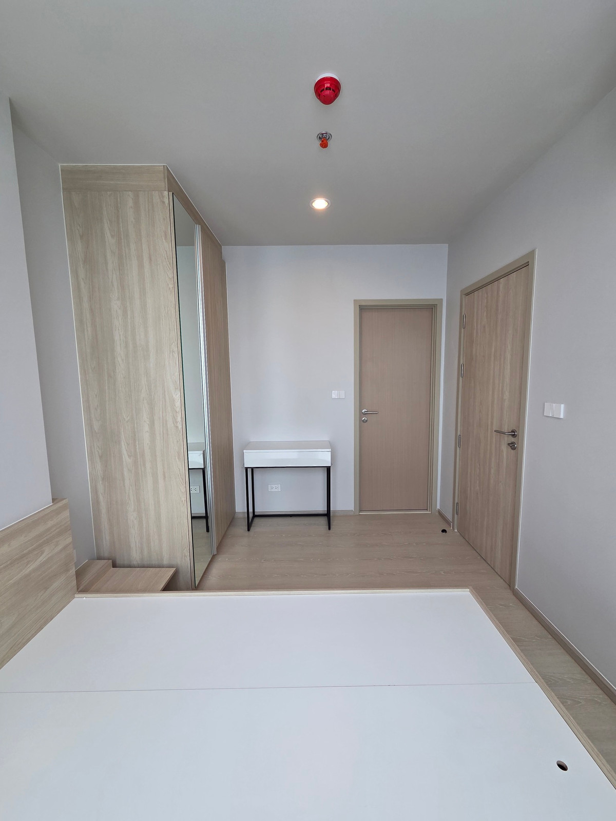 For RentCondoBangna, Bearing, Lasalle : 💥ST-7906💥Nue Mega Plus Bangna👉Line : @seecondo