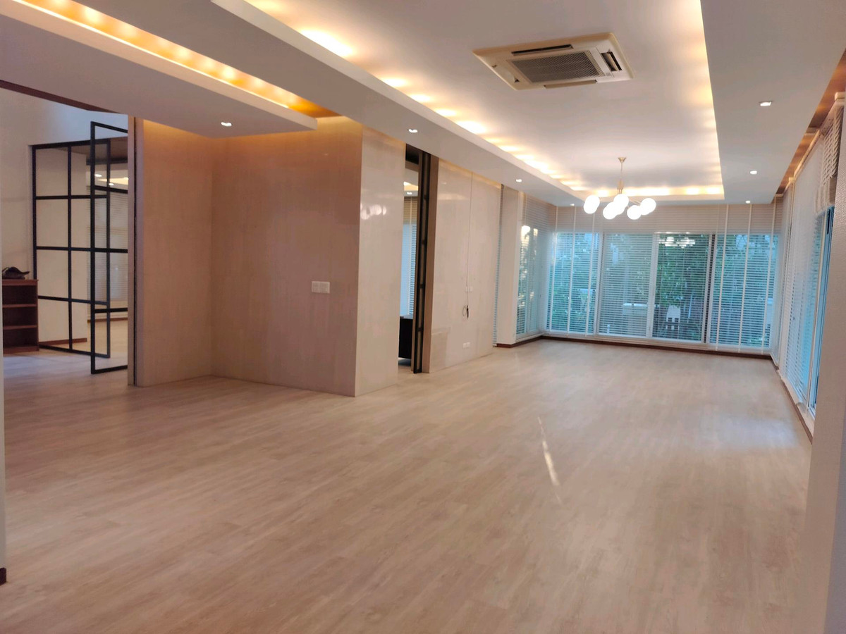 For RentHouseBangna, Bearing, Lasalle : Urgent Rent 4 Bedrooms private pool villa near Bangkok Patana school Call: 083-966-3665