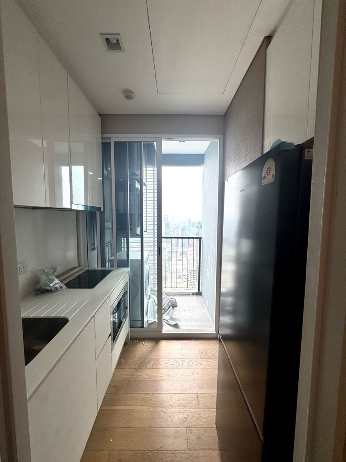 ขายคอนโดลาดพร้าว เซ็นทรัลลาดพร้าว : คอนโดใกล้รถไฟฟ้า BTS & MRT ราคาไม่ถึง 3 ล้าน