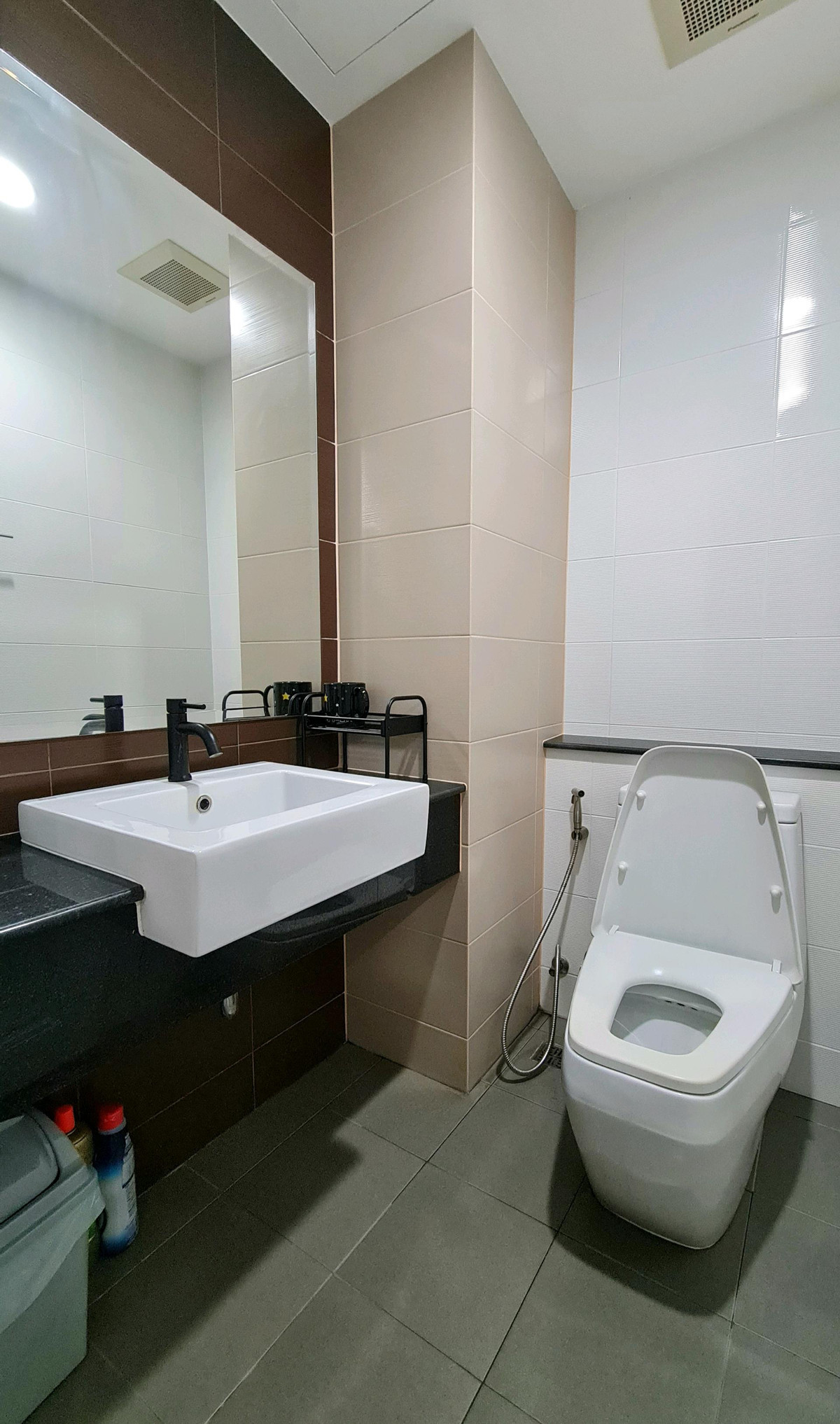 ทาวน์โฮมอ่อนนุช อุดมสุข : RH033926 ขาย/ให้เช่า ทาวน์โฮม 3 ชั้น 3 ห้องนอน at The Estate Srinakarin 2 ซ.อ่อนนุช 46