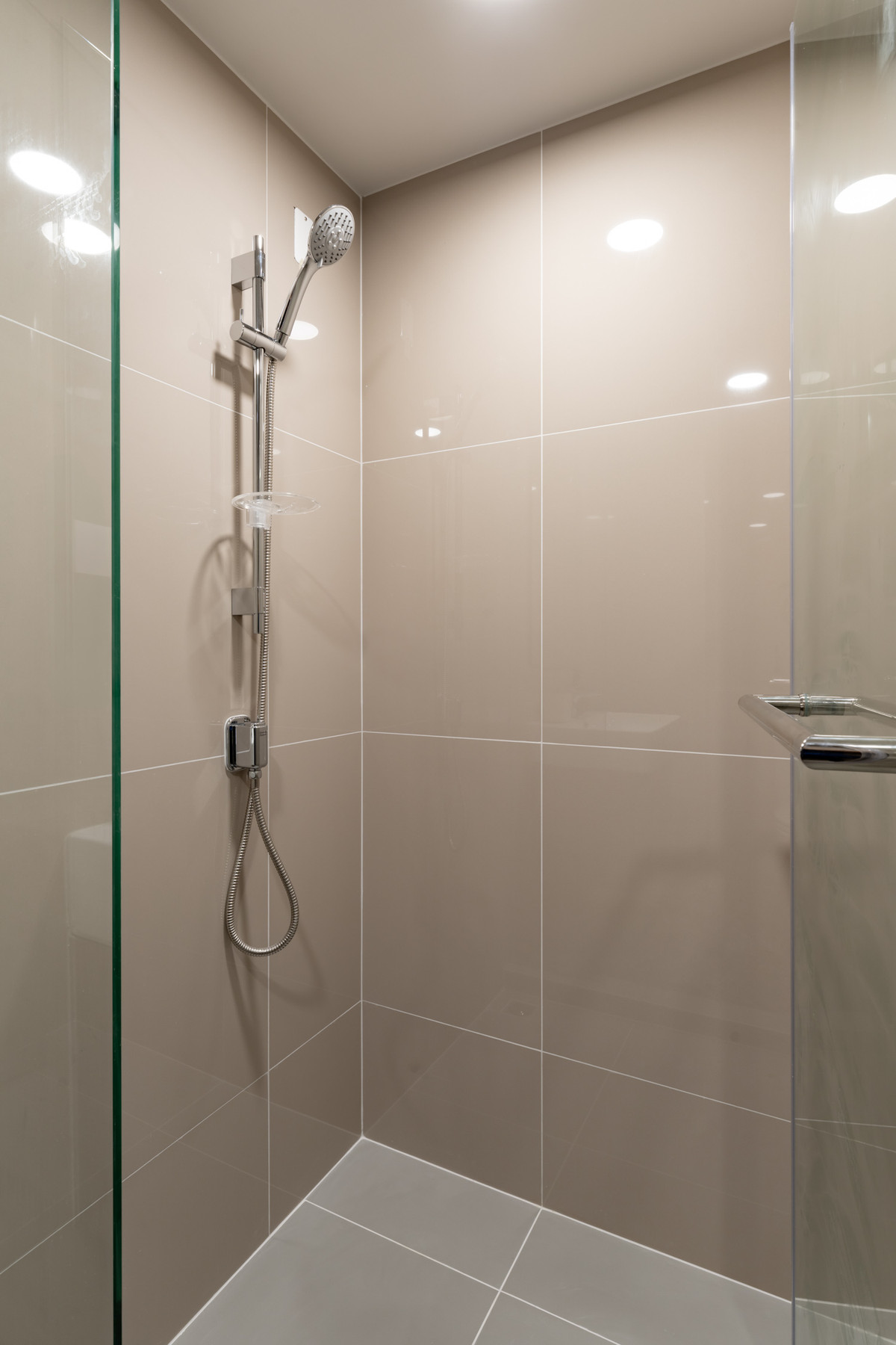 ขายคอนโดเสรีไทย-นิด้า : ไอดีโอ รามคำแหง - ลำสาลี สเตชั่น คอนโดมือหนึ่ง