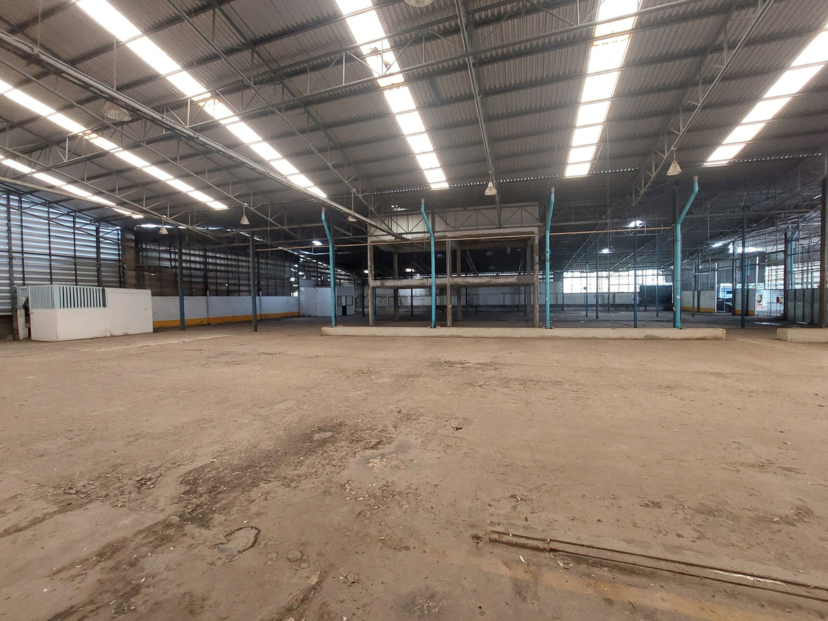 For SaleFactorySathorn, Narathiwat : Warehouse for sale with office building and dormitory, good location in the heart of the city, Rama 3 - Charoenrat.