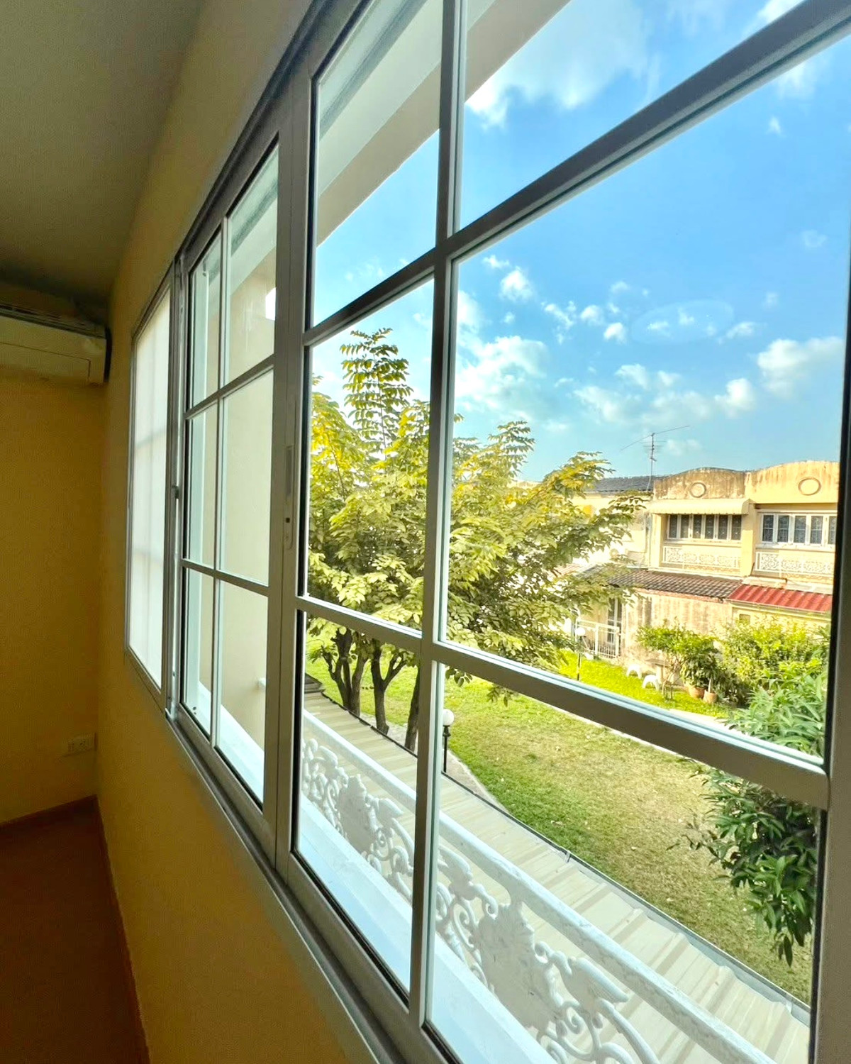 For SaleTownhomeRama5, Ratchapruek, Bangkruai : Nontiwa Garden / 4 Bedrooms (For Sale), Nontiwa Garden / 4 Bedrooms (FOR SALE) BNS033