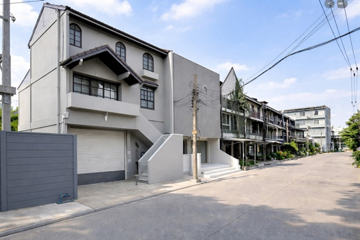 ให้เช่าอาคารพาณิชย์แจ้งวัฒนะ เมืองทอง : ใกล้ MRTแจ้งวัฒนะ14 200ม. อาคารพาณิชย์ 3 ชั้น หลังริม 3-4 นอน ทำโรงแรมได้ Hostel ใกล้ศูนย์ราชการแจ้งวัฒนะ400ม. 3 น้ำ 26 ตร.วา. 310 ตร.ม.