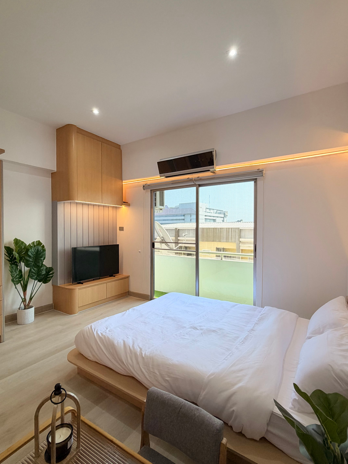 For RentCondoVipawadee, Don Mueang, Lak Si : Muji style condo Near Don Mueang Airport, free WiFi