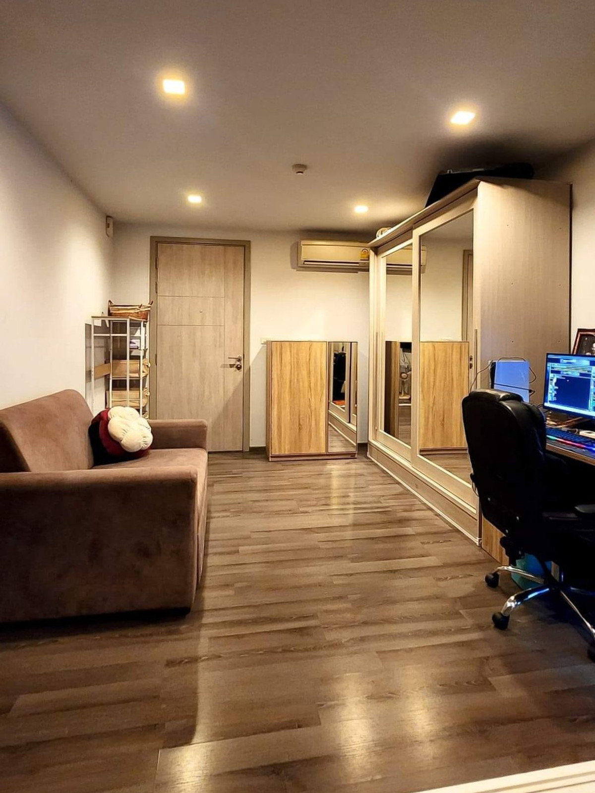 For RentCondoOnnut, Udomsuk : For rent SARI by Sansiri, beautiful private room, 1+ floor, wide area 35 sq m., very good price.