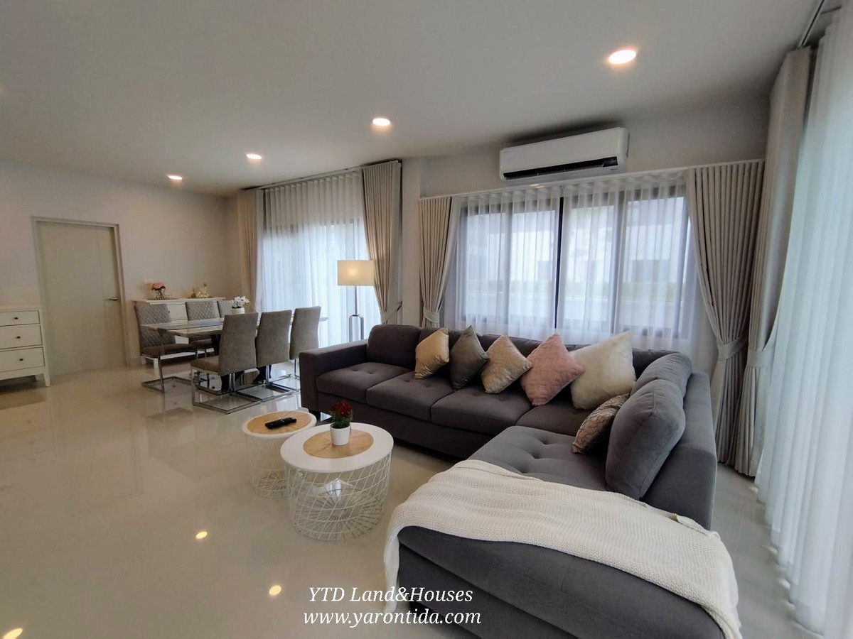 บ้านบางนา แบริ่ง ลาซาล : ขาย/ให้เช่า บ้านเดี่ยว โครงการ Centro บางนา L Size ติดเมกะ-บางนา 