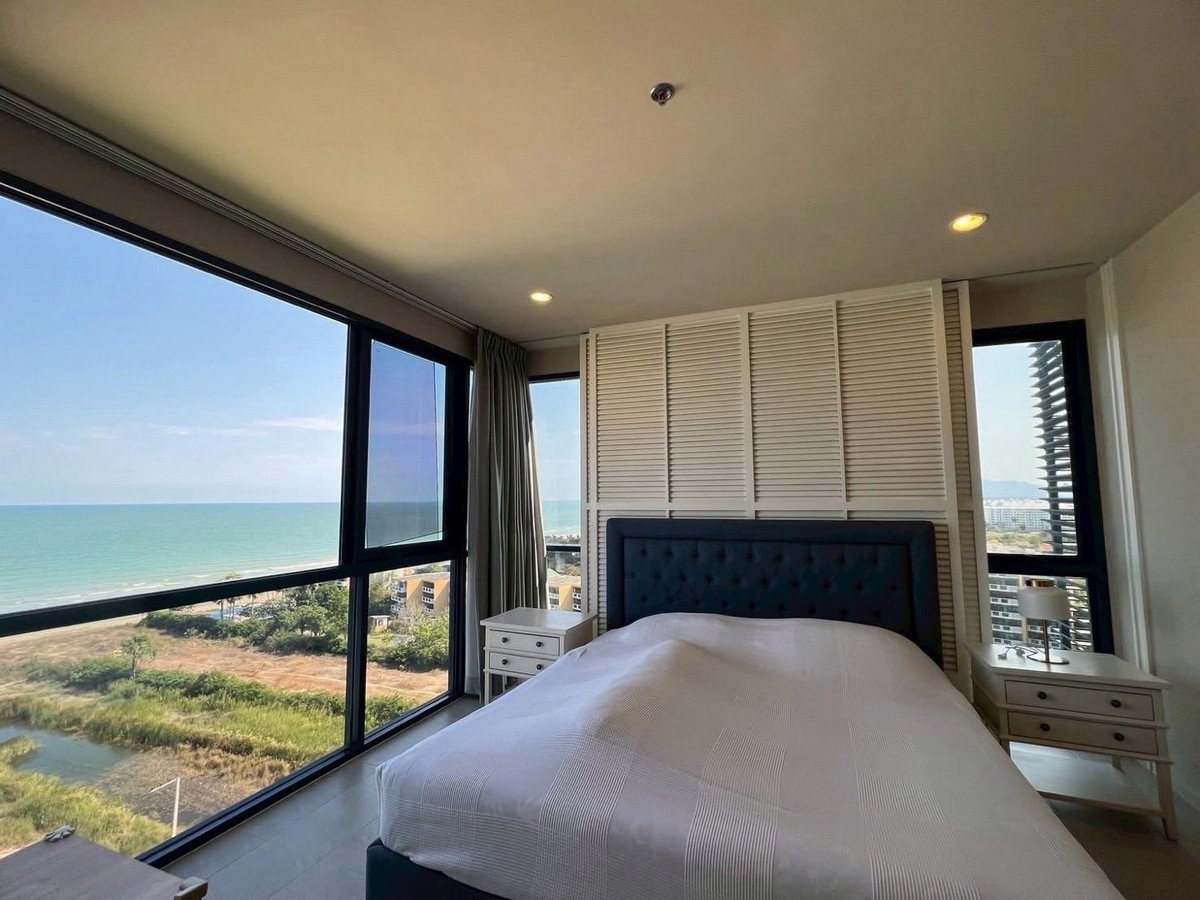 For SaleCondoCha-am Phetchaburi : Baan Thew-Talay Blue Sapphire Condo for Sale 3 Bedroom 158 sq.m 180 Degree Sea View Large Balcony Beachfront Next to Baba Beach Club Cha-am Hua Hin