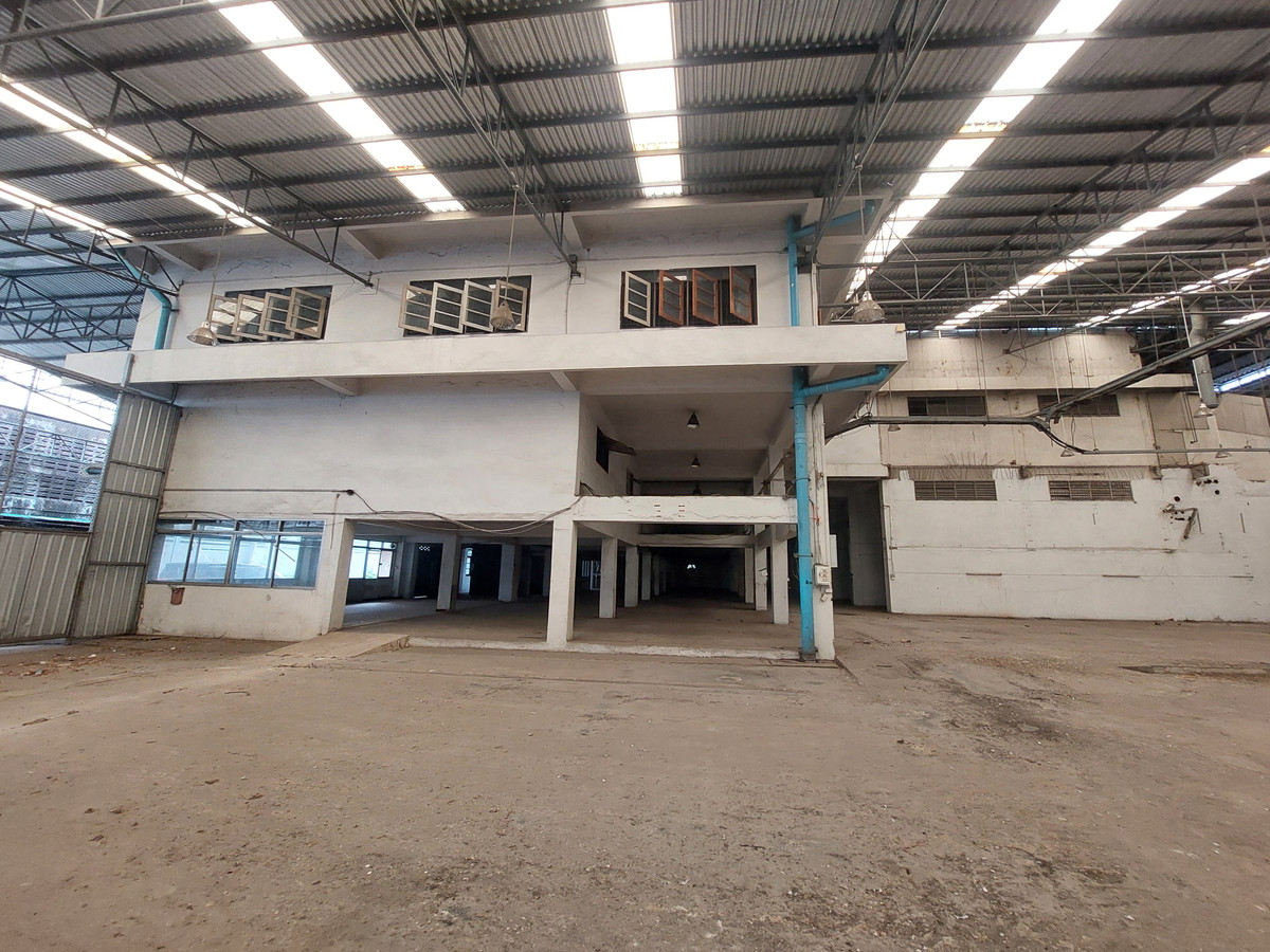 ขายโรงงานสาทร นราธิวาส : ขายโกดัง พร้อม ตึกออฟฟิศ และหอพัก ทำเลดีใจกลางเมือง พระราม 3 - เจริญราษฎร์