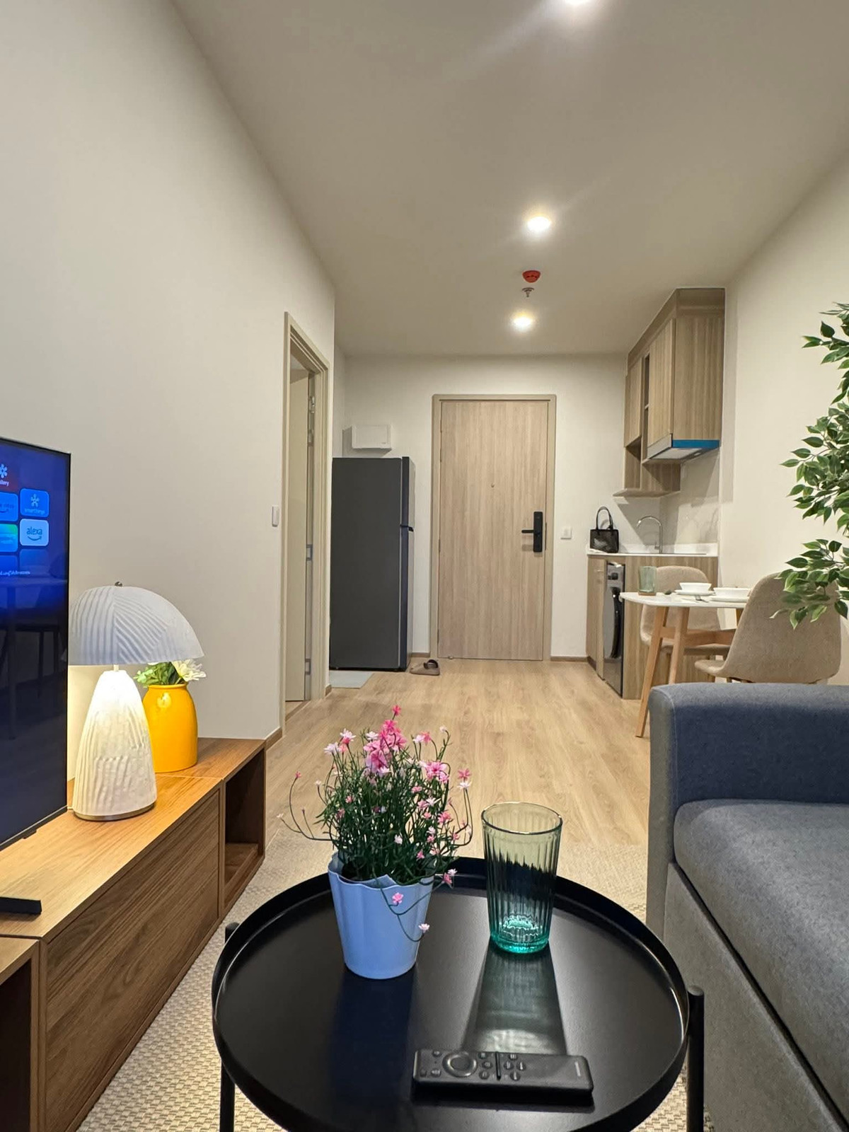 ให้เช่าคอนโดคลองเตย กล้วยน้ำไท : 💥CP-10555💥ว่าง ให้ เช่า ไลฟ์ พระราม 4 - อโศก👉แอดไลน์ @luxeliving 