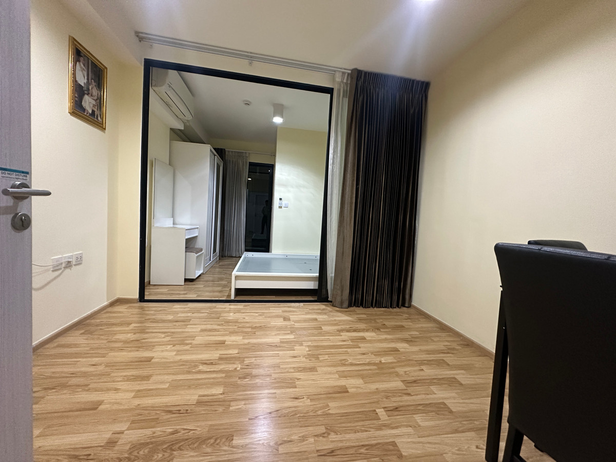 For SaleCondoSamut Prakan,Samrong : 🟢Knot is comfortable, happy to help.🔥Empty room. Good price, view of peoples houses, help with loan service until transfer day 🔥 : Condo for sale, The Cabana, near BTS Samrong 800m
