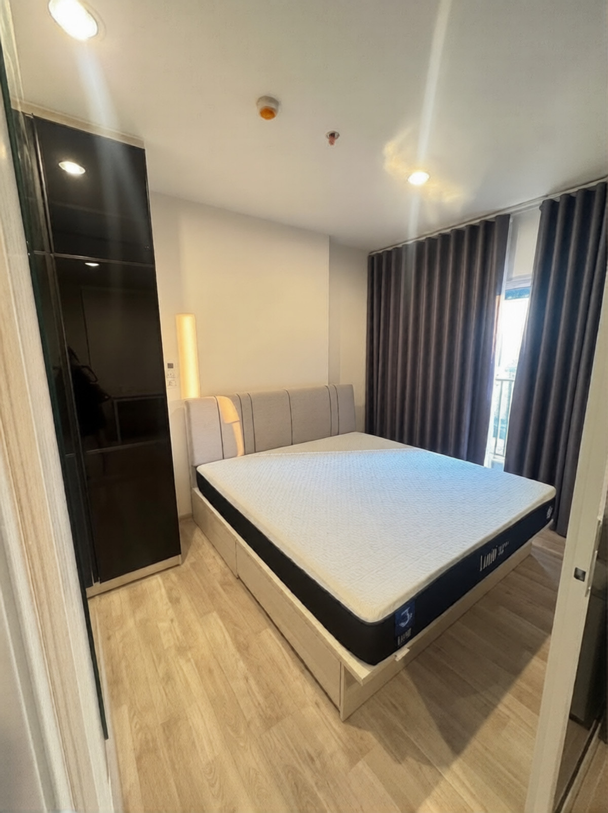 For RentCondoRamkhamhaeng, Hua Mak : For Rent ✨ Niche Mono Ramkhamhaeng ✨ Fully furnished with appliances. Near The Mall Bangkapi.