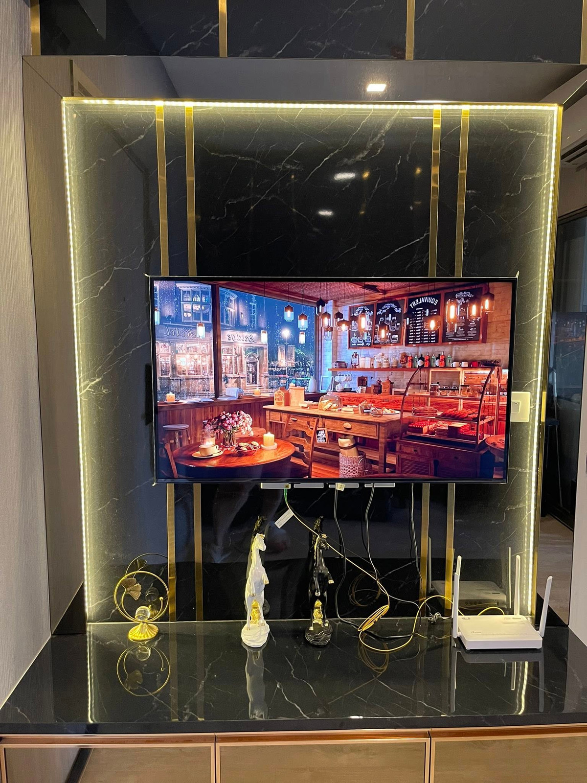 ให้เช่าคอนโดพระราม 9 เพชรบุรีตัดใหม่ RCA : #E348 🎉030469 ให้เช่าคอนโด The Tree Pattanakarn-Ekkamai