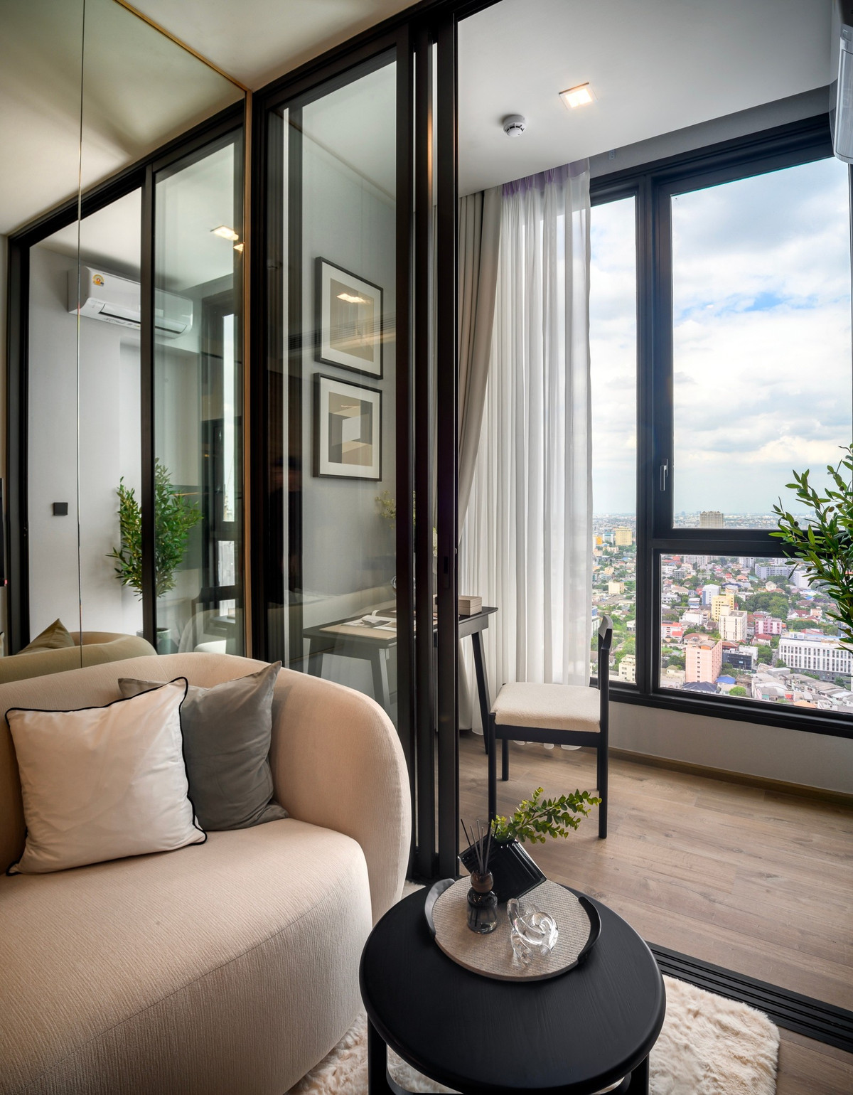 ให้เช่าคอนโดลาดพร้าว เซ็นทรัลลาดพร้าว : เช่า!! รหัส PR403 คอนโด The crest park residences